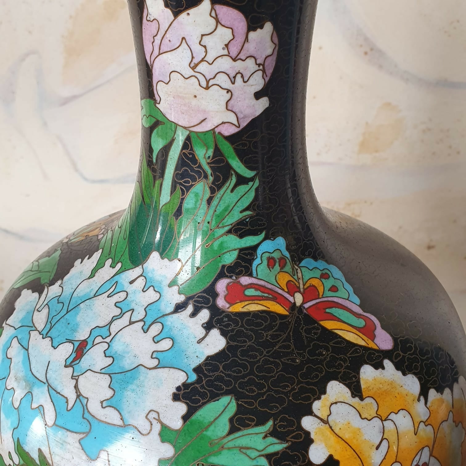 Vaso em Cloisonné Floral Preto