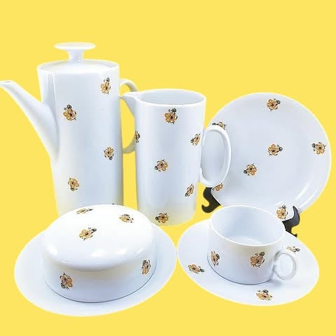 Jogo de chá Porcelana Renner com flores amarelas