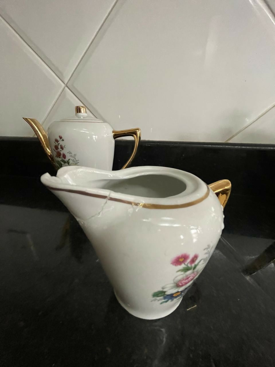 Bule e leiteira Rami