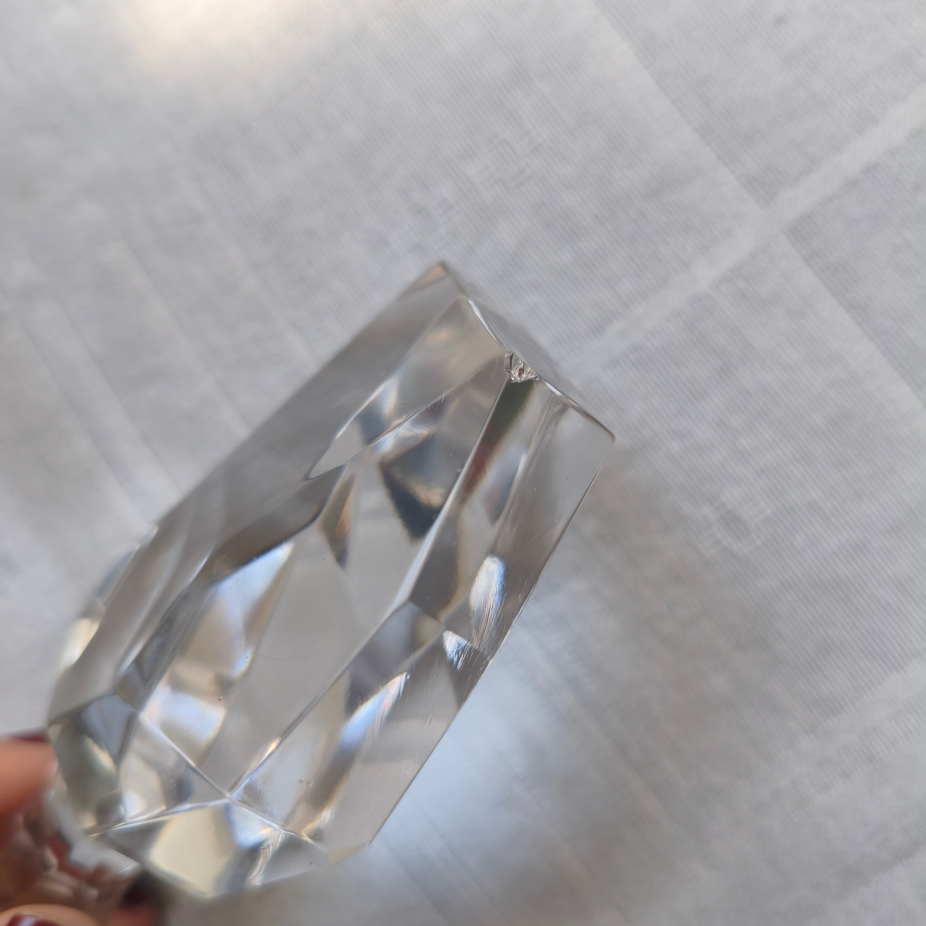 Decanter em cristal lapidado e tampa facetada - Licoreira