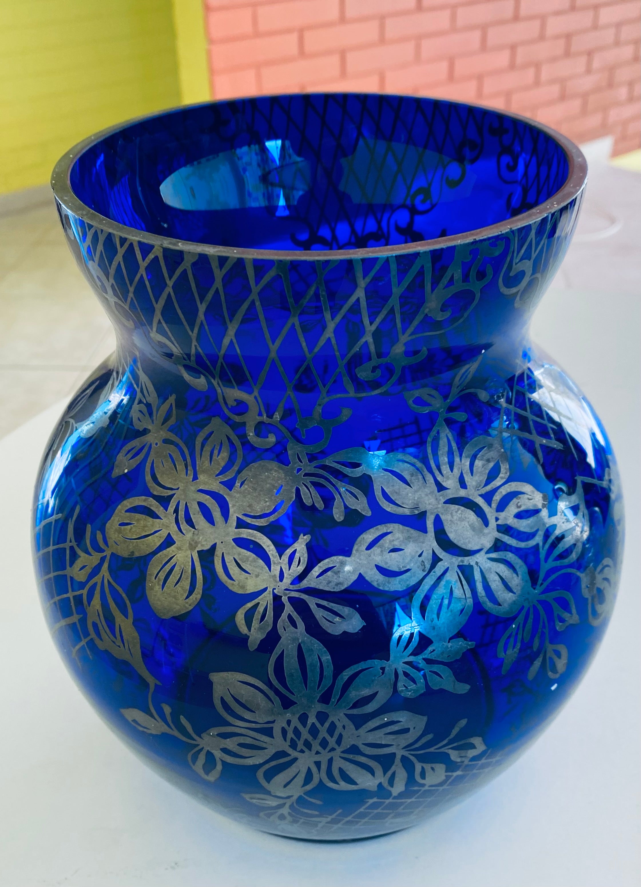 Antigo Vaso Decorativo em vidro azul 