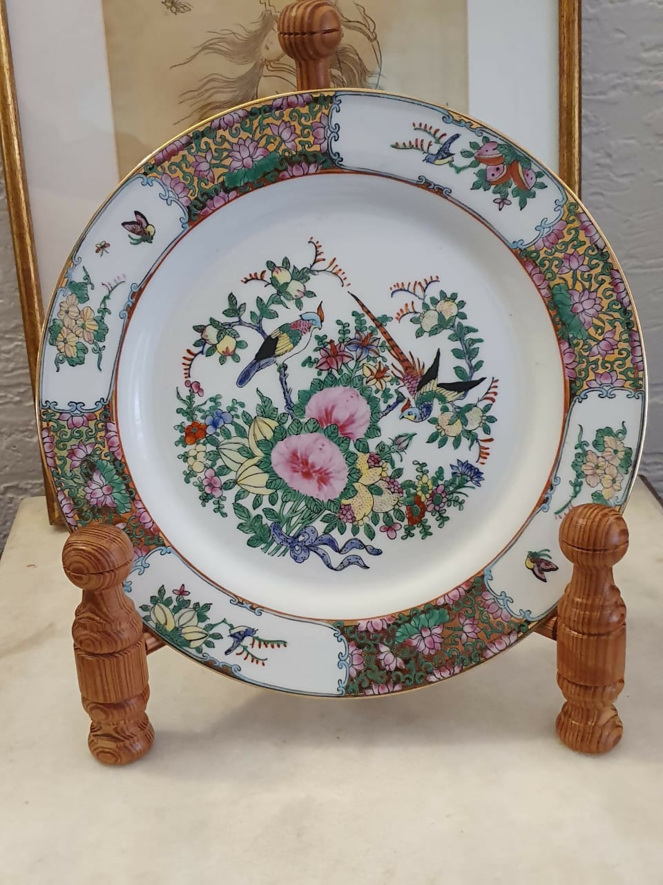Pratos decorativos em porcelana chinesa. Pintados à mão e muito bem conservados e lindos!