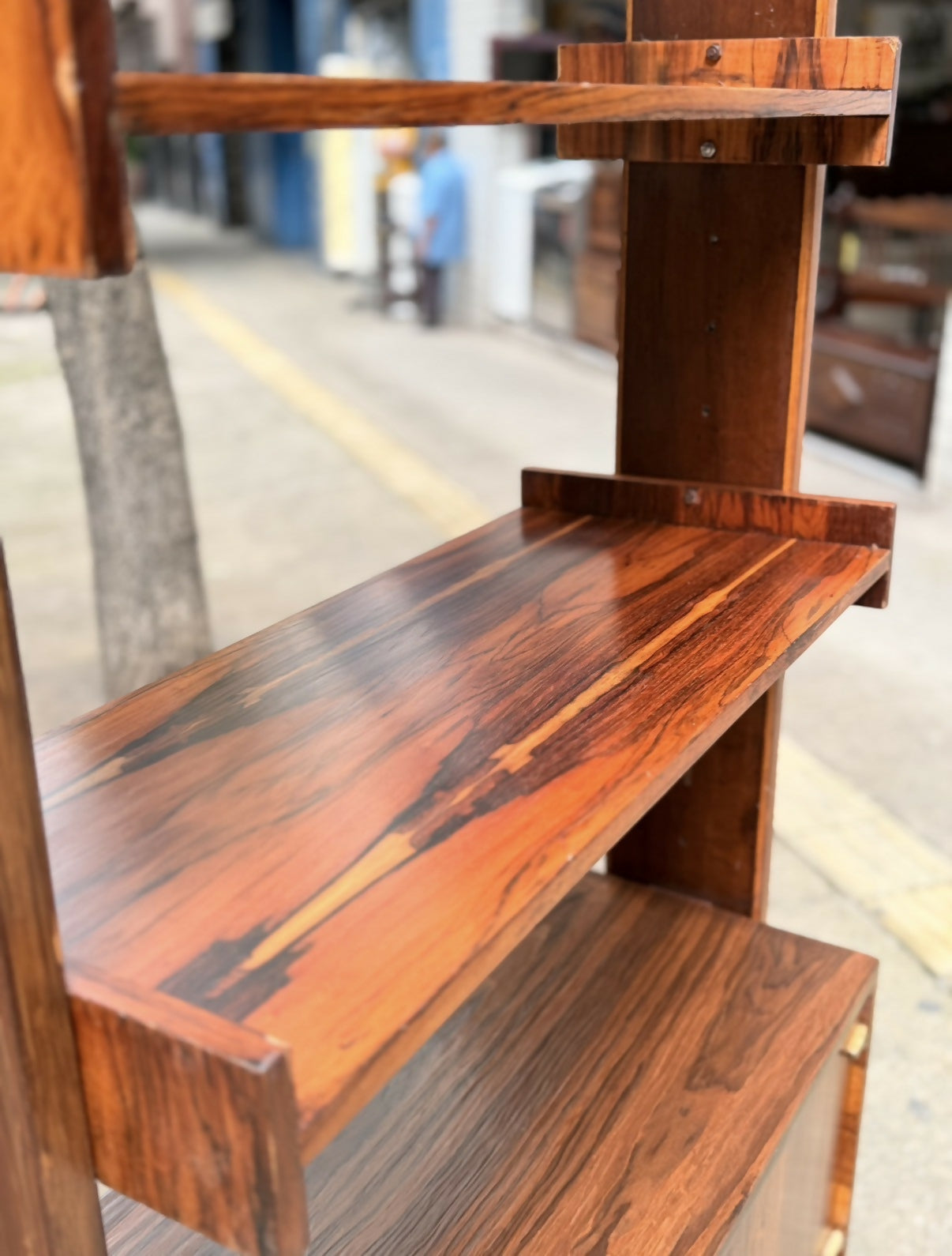 Estante coluna única