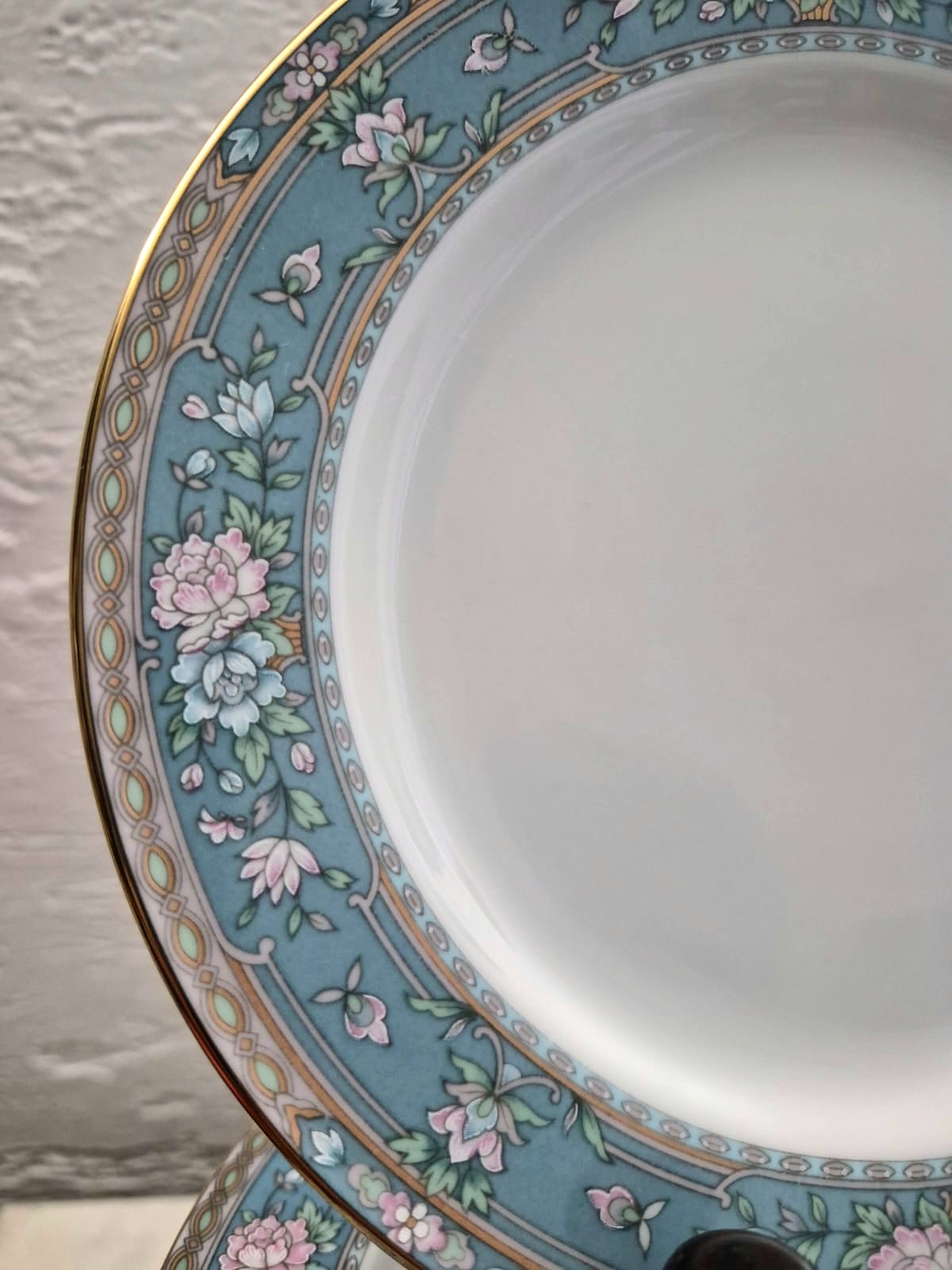 Conjunto de 10 pratos de sobremesa em porcelana vintage, anos 90, linha Voyage, modelo Barroco. Impecáveis!