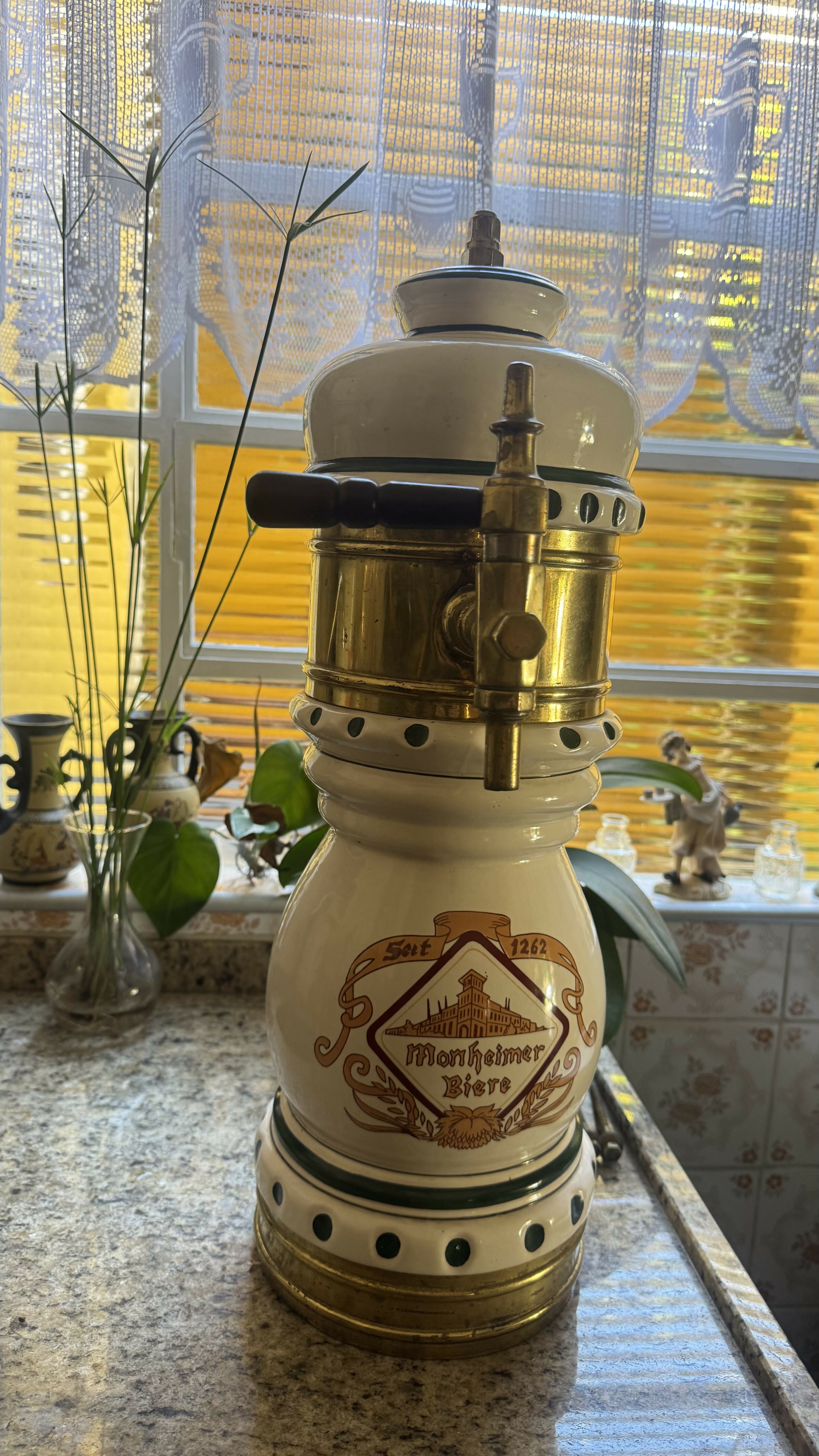 Torre de cerâmica para chopp ou BEER TOWER de mesa