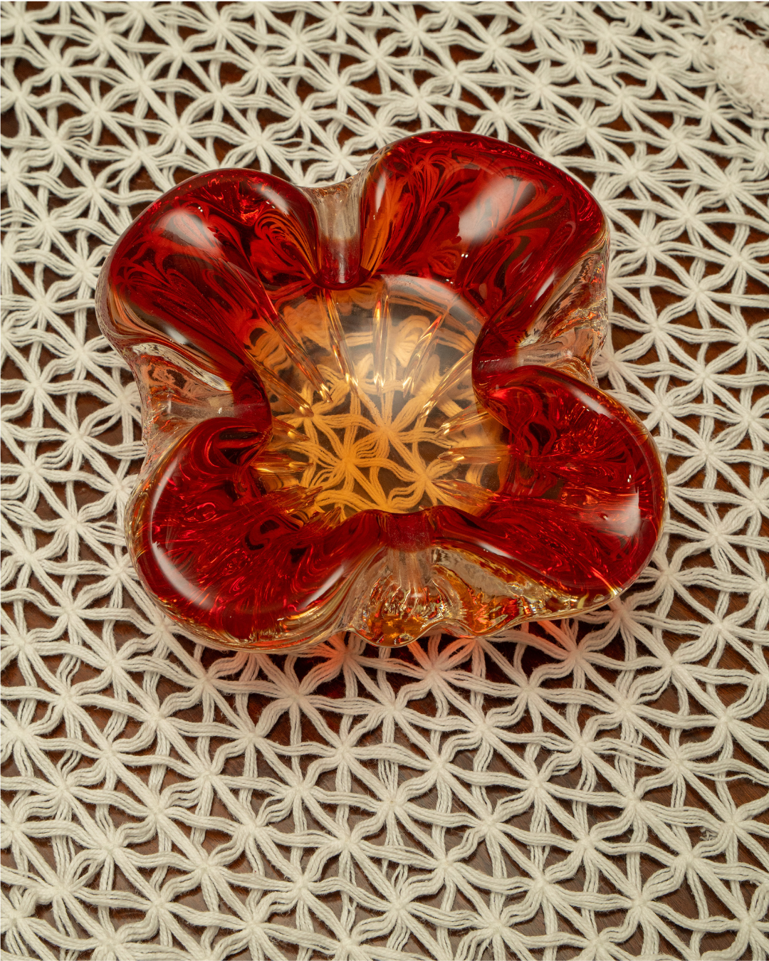 Cinzeiro em Vidro de Murano em cores vermelho e âmbar 