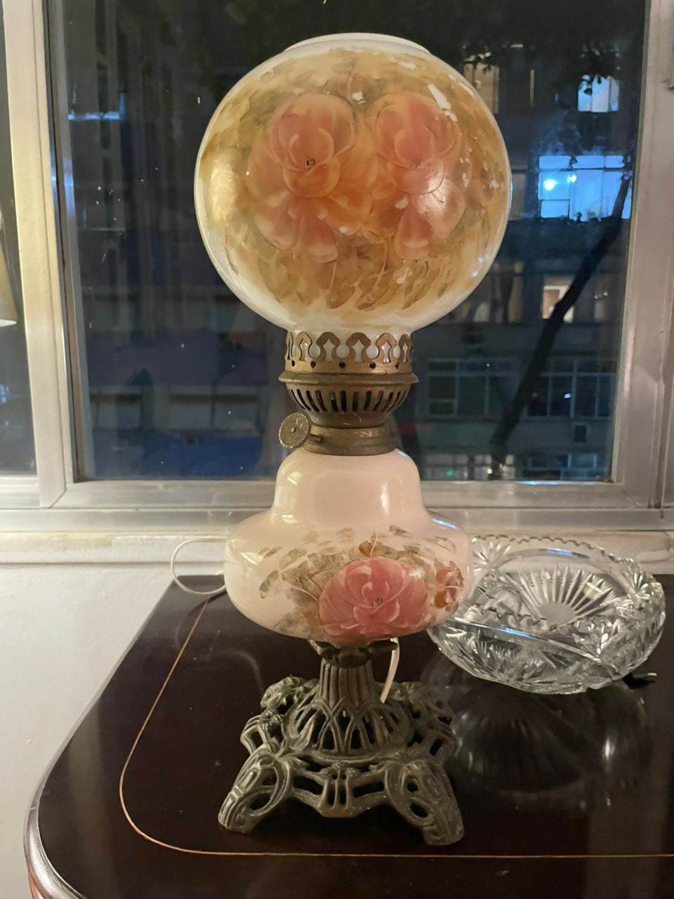 Abajur Pata Choca com Cúpula em Cristal Pintado