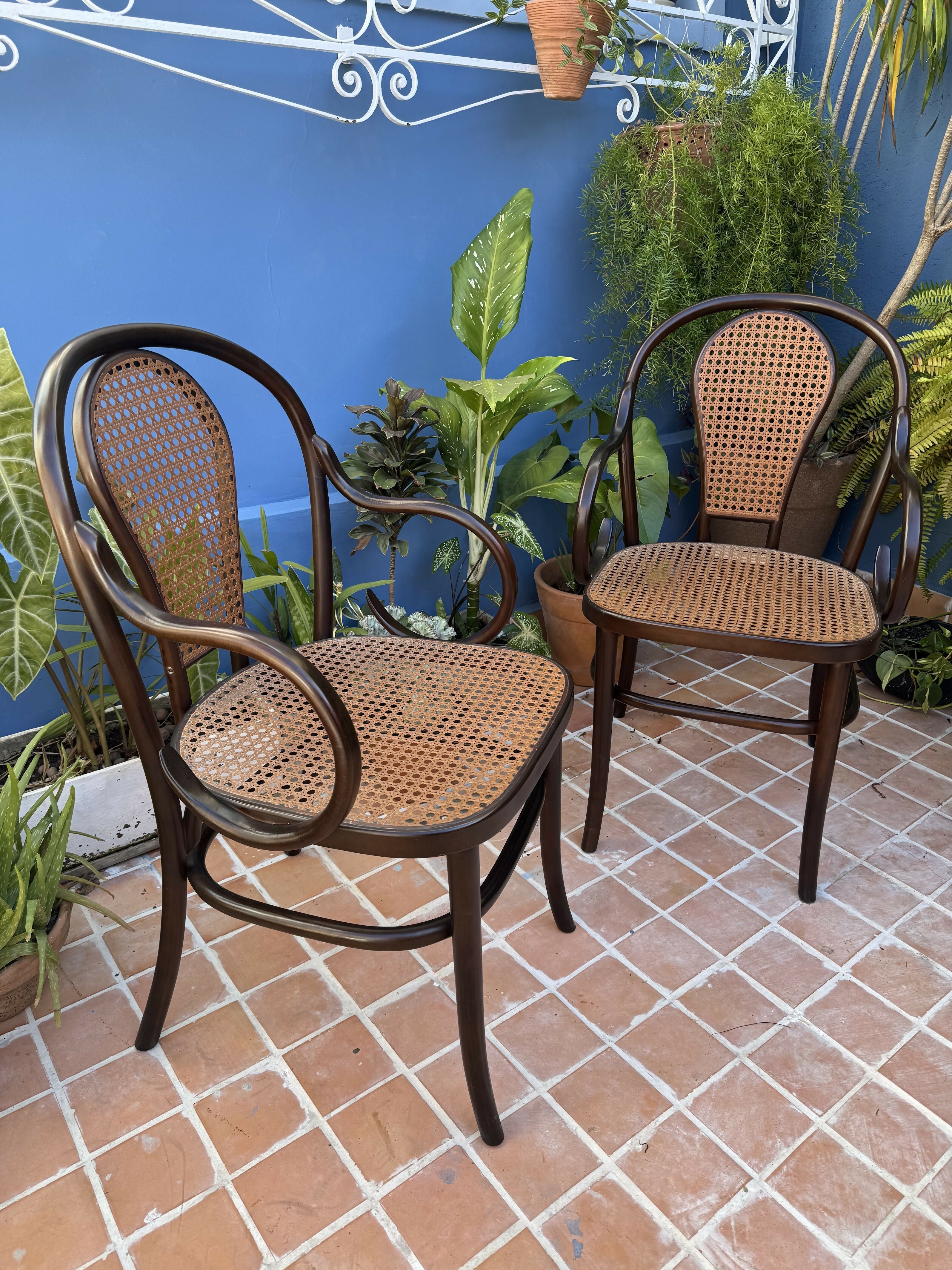 Antigas THONET AUSTRÍACAS - poltronas em palhinha