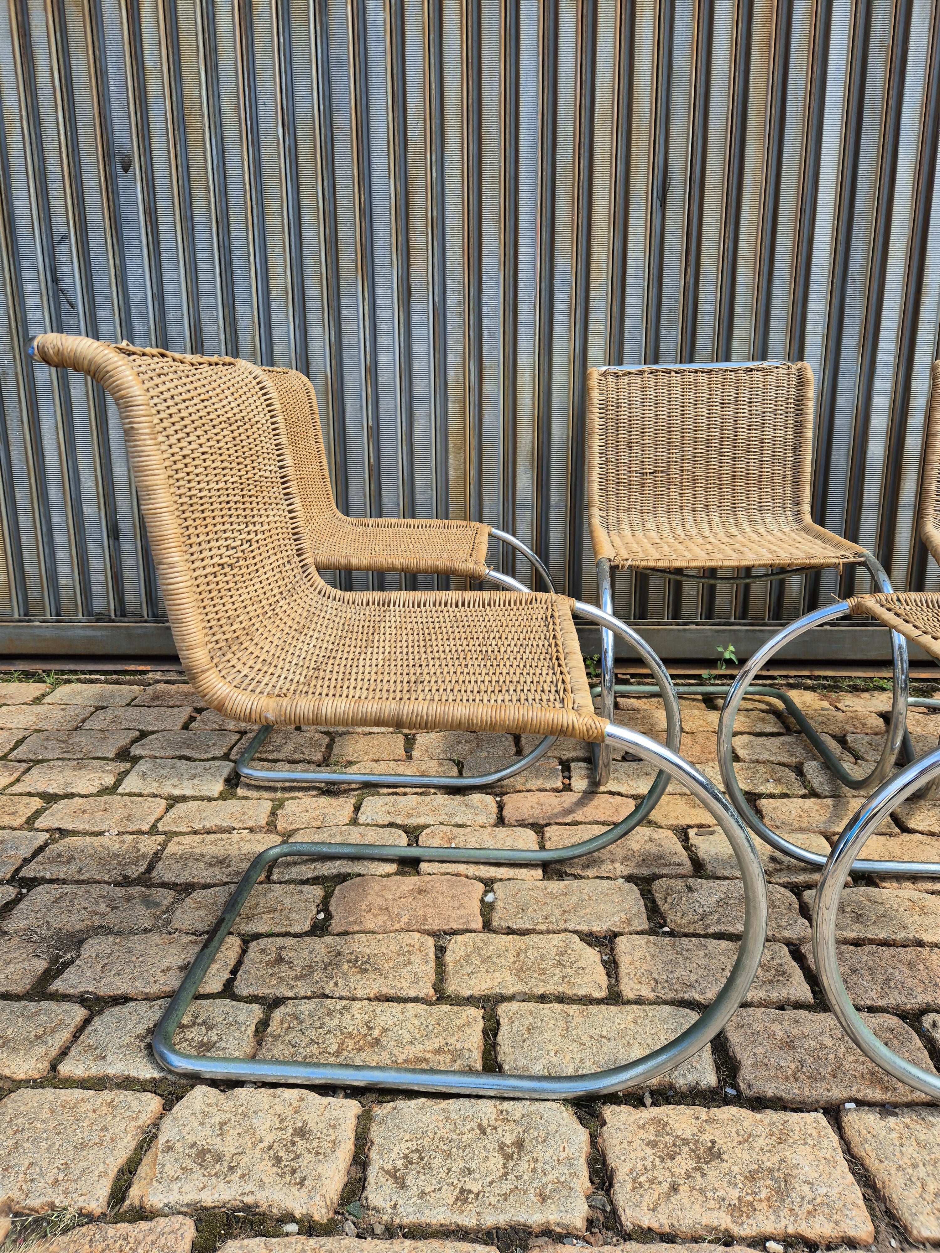 Quarteto de cadeiras MR10 de Mies Van der Rohe - Valor unidade