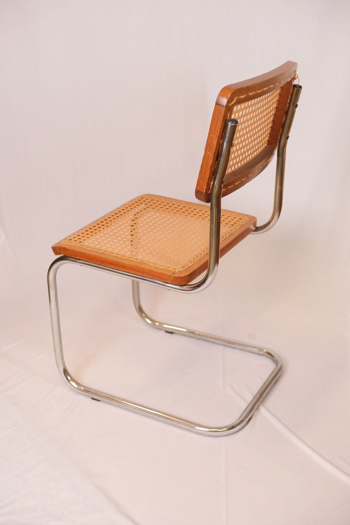 CADEIRA TIPO CESCA SEM BRAÇO