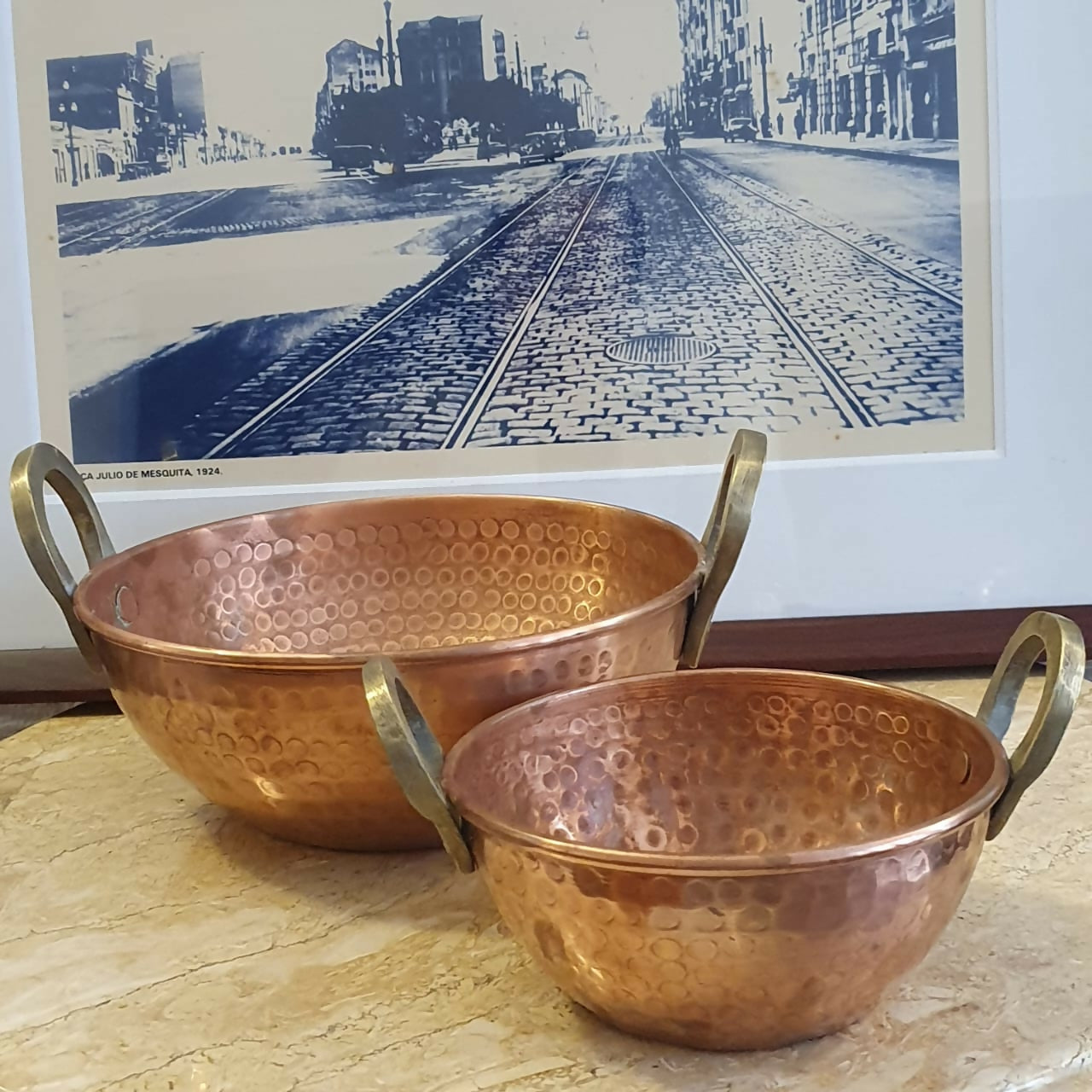 Par de tachos em cobre pesado martelado com alças. Muito lindos!