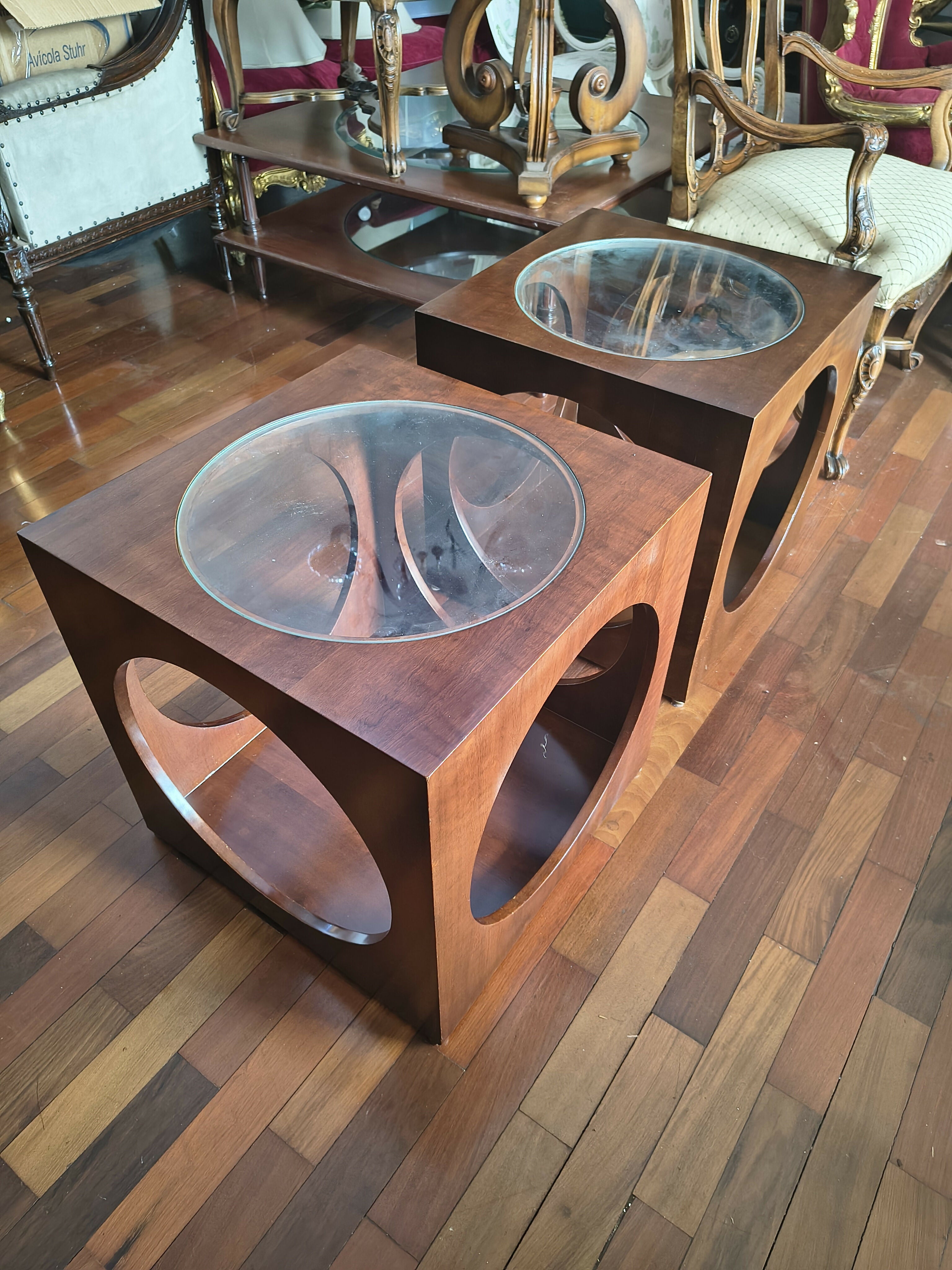 Par de Mesinhas laterais Cubo