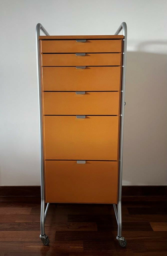 Gaveteiro volante alto com 6 gavetas