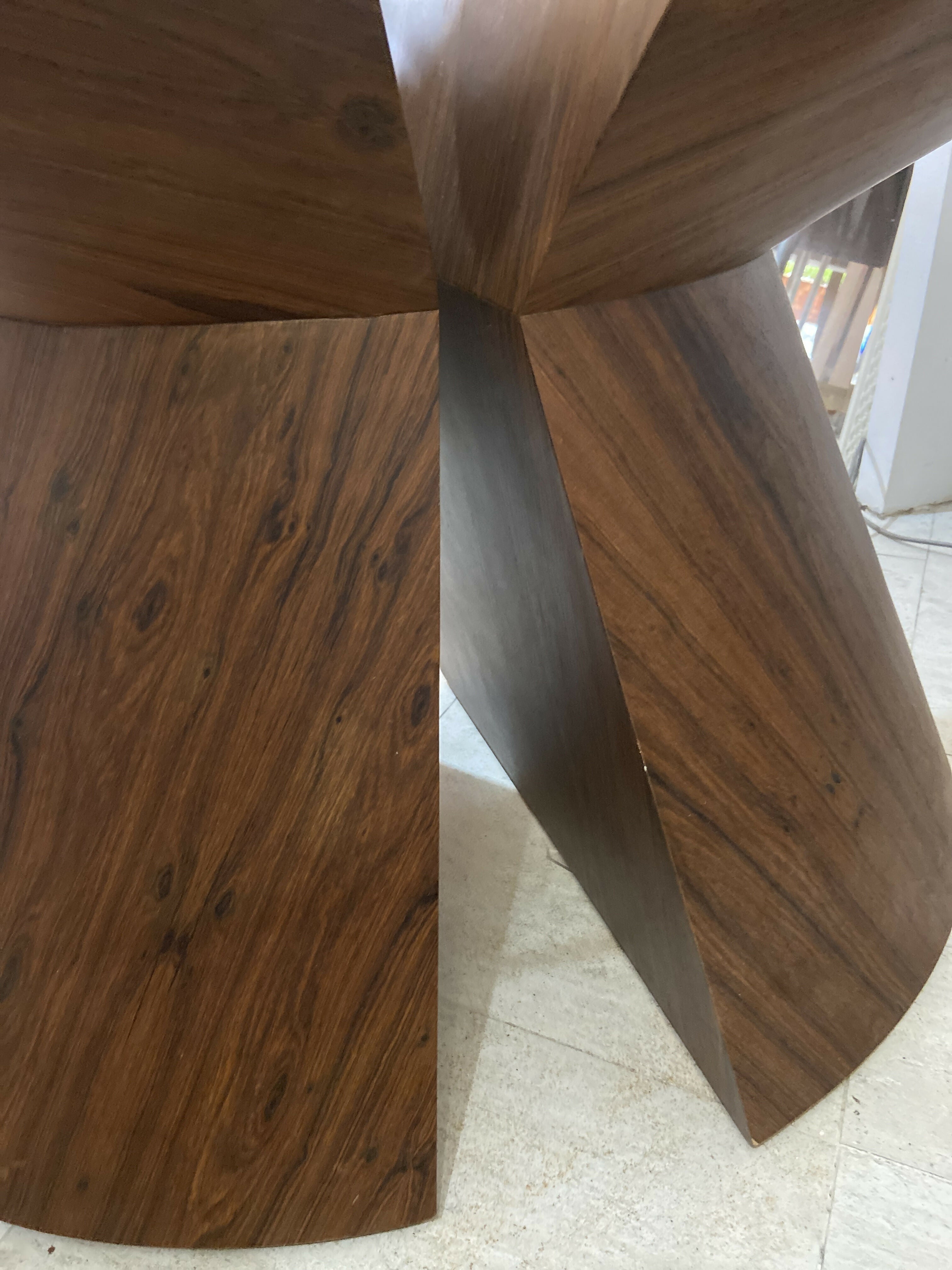 Mesa de Jantar Jader Almeida tampo de vidro