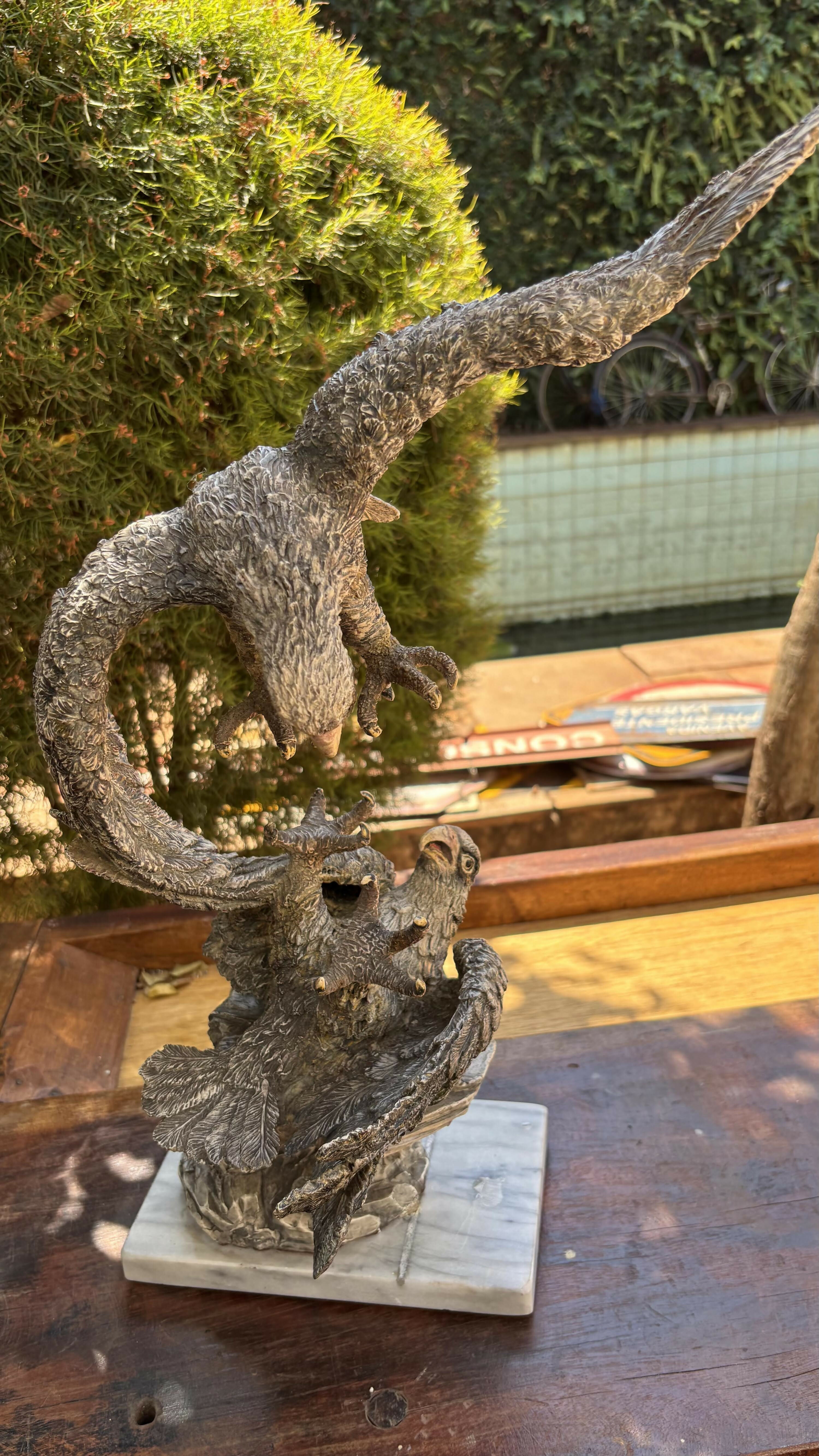 Escultura de Águias