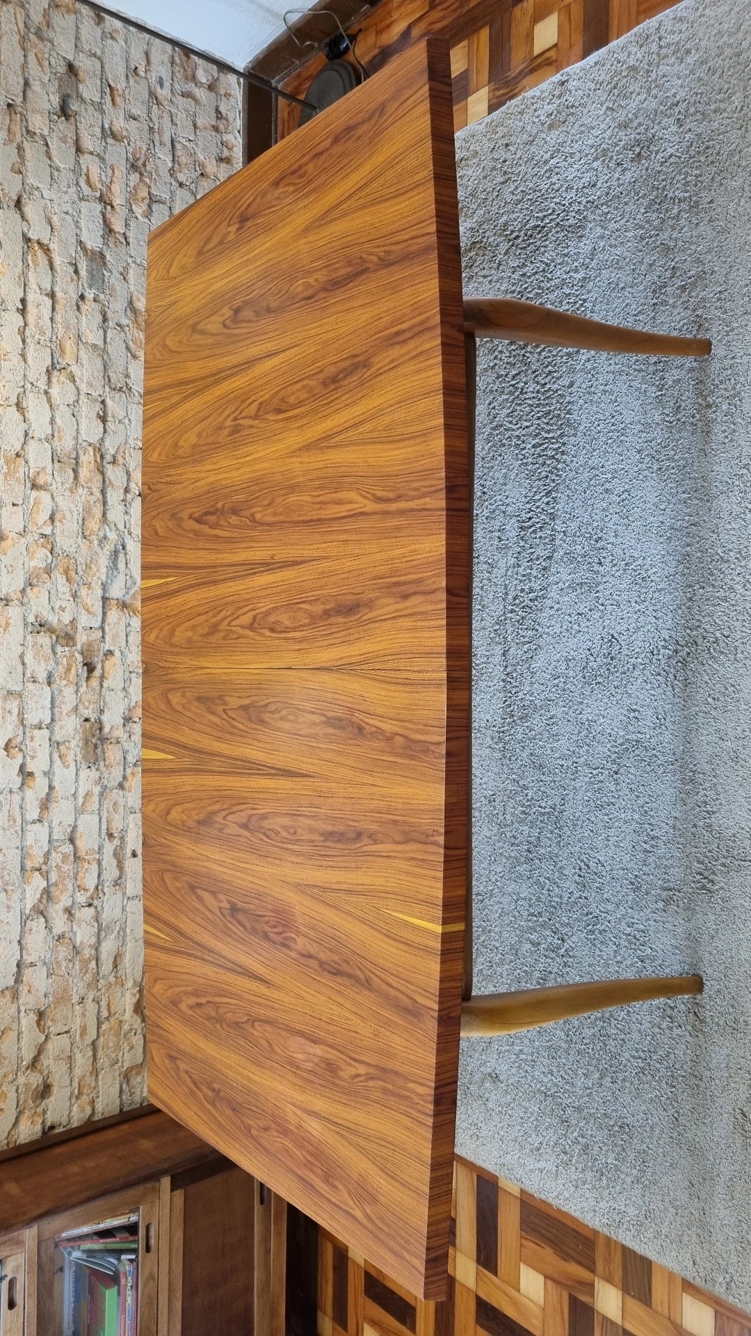 Mesa de jantar Retangular Extensível em Pau Ferro e Peroba - restaurada 
