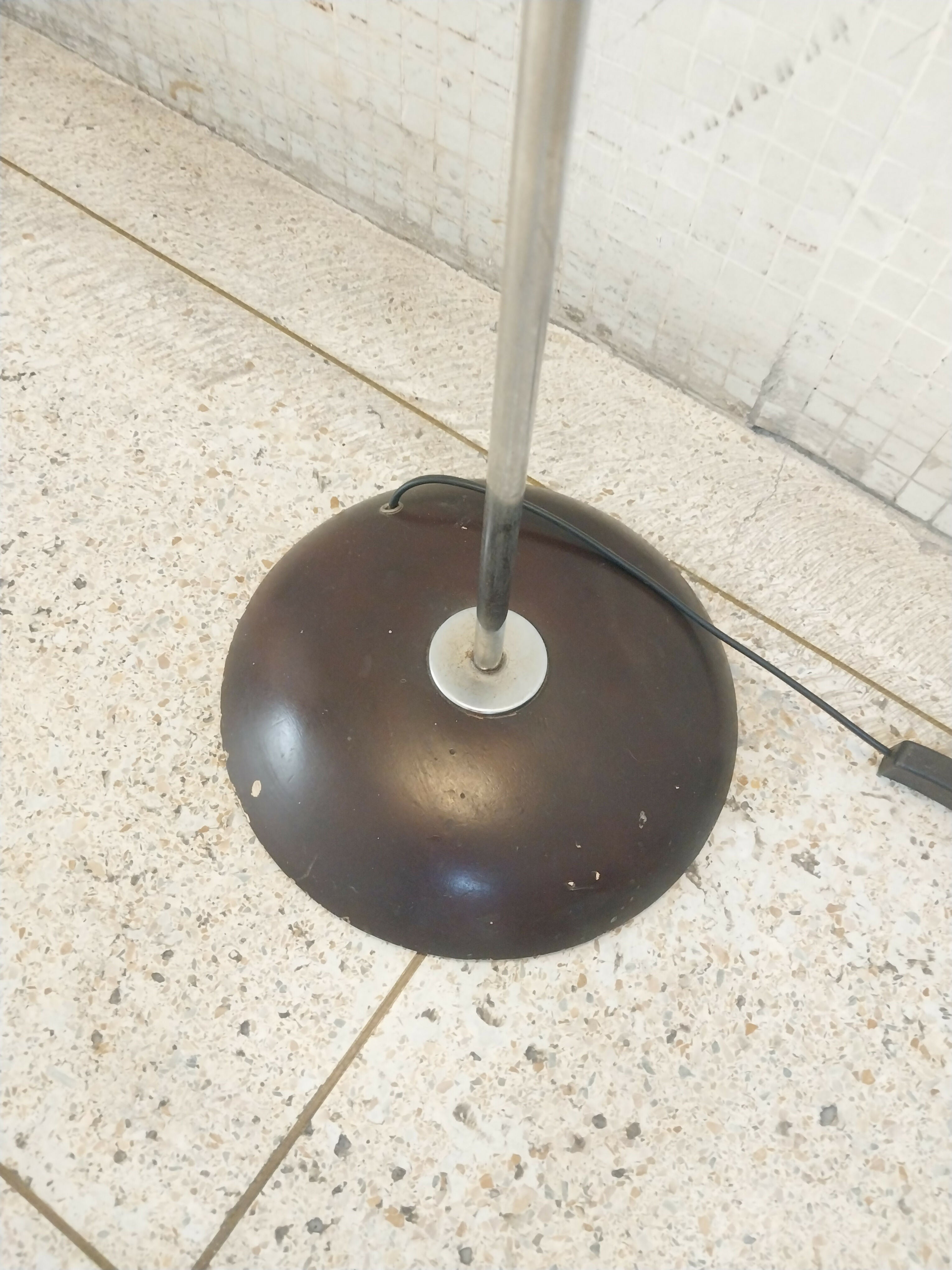 Luminária de Chão Minimalista estilo Mid Century