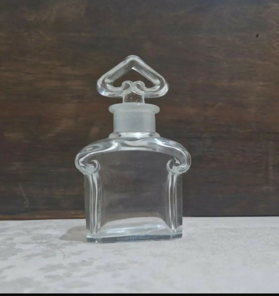 Coleção Rara de Frascos de Perfumes Franceses