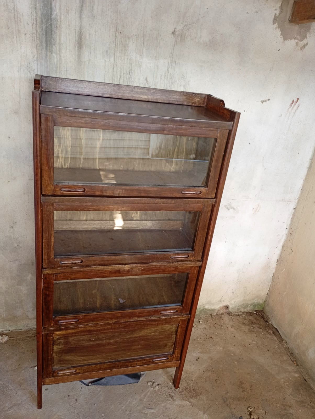 Estante basculante livreiro 4 portas 