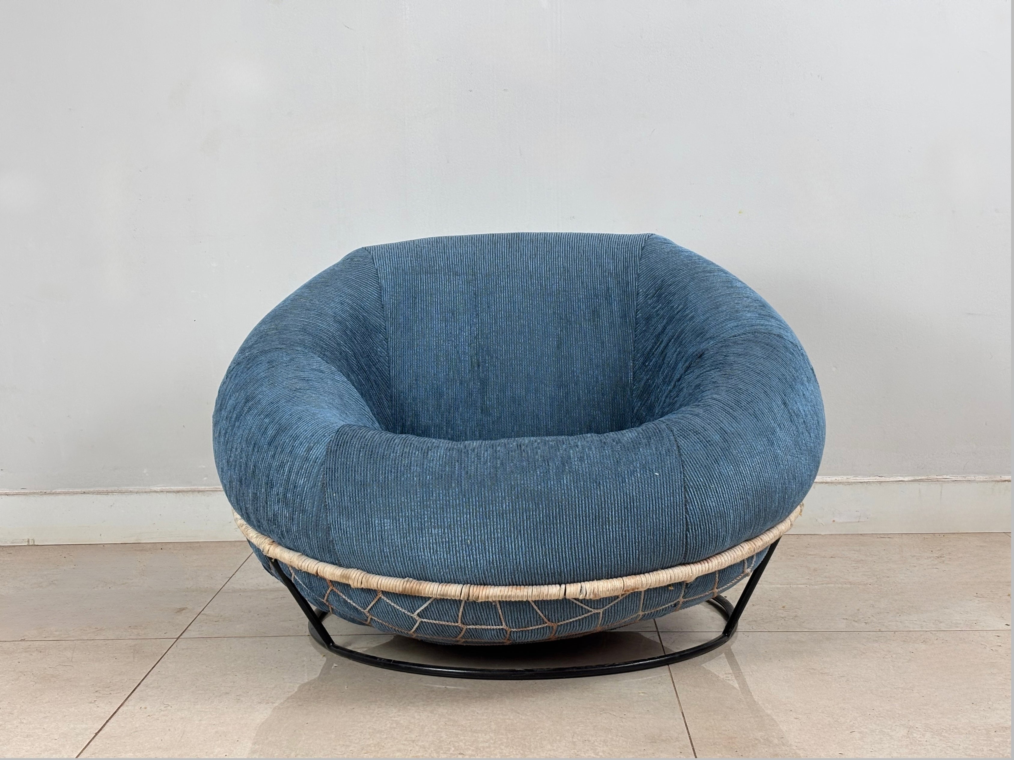 Poltrona Lafer MP-87 com estofado azul | Percival Lafer