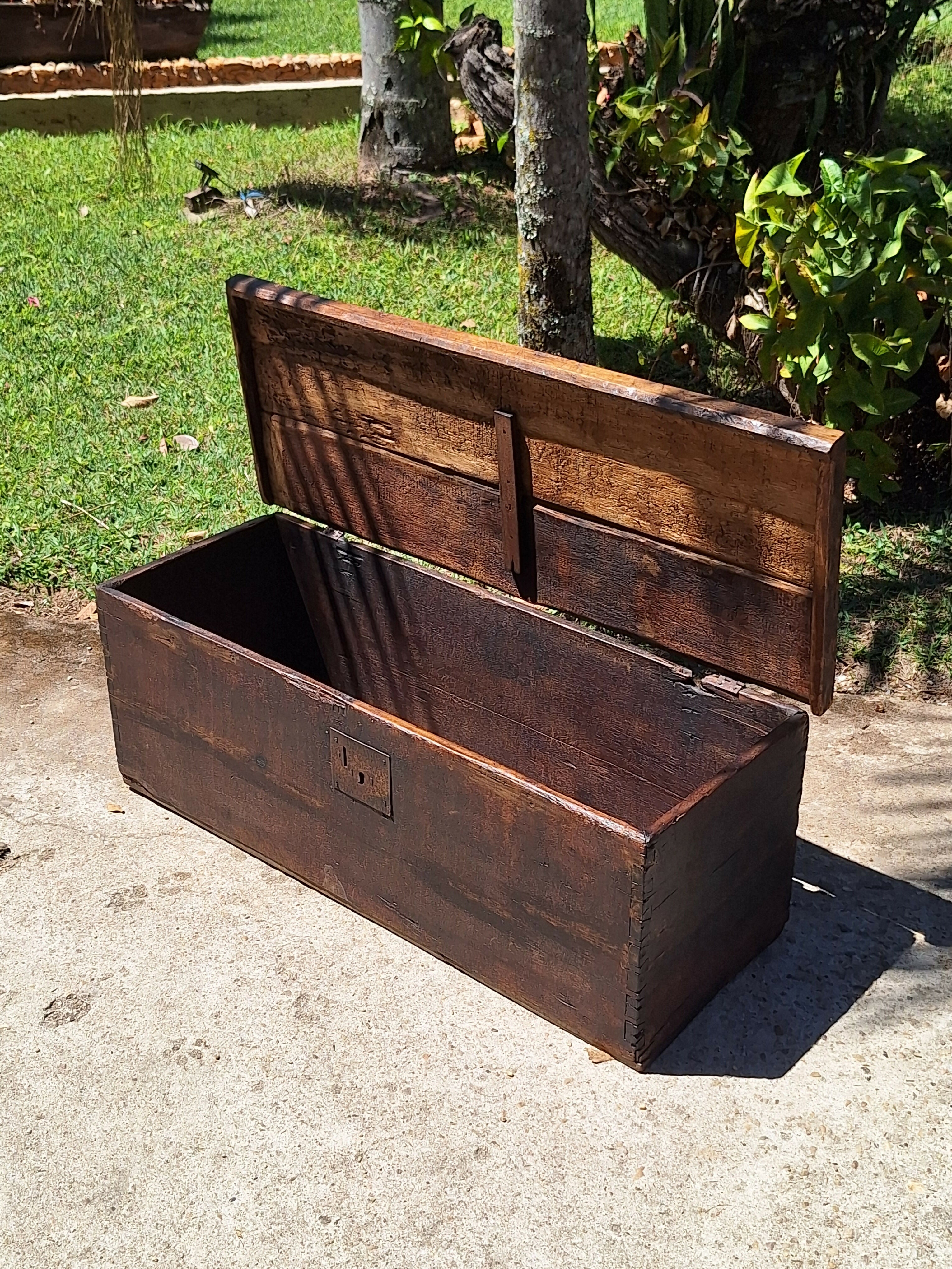 Baú Antigo Madeira Maciça Garimpo Mineiro