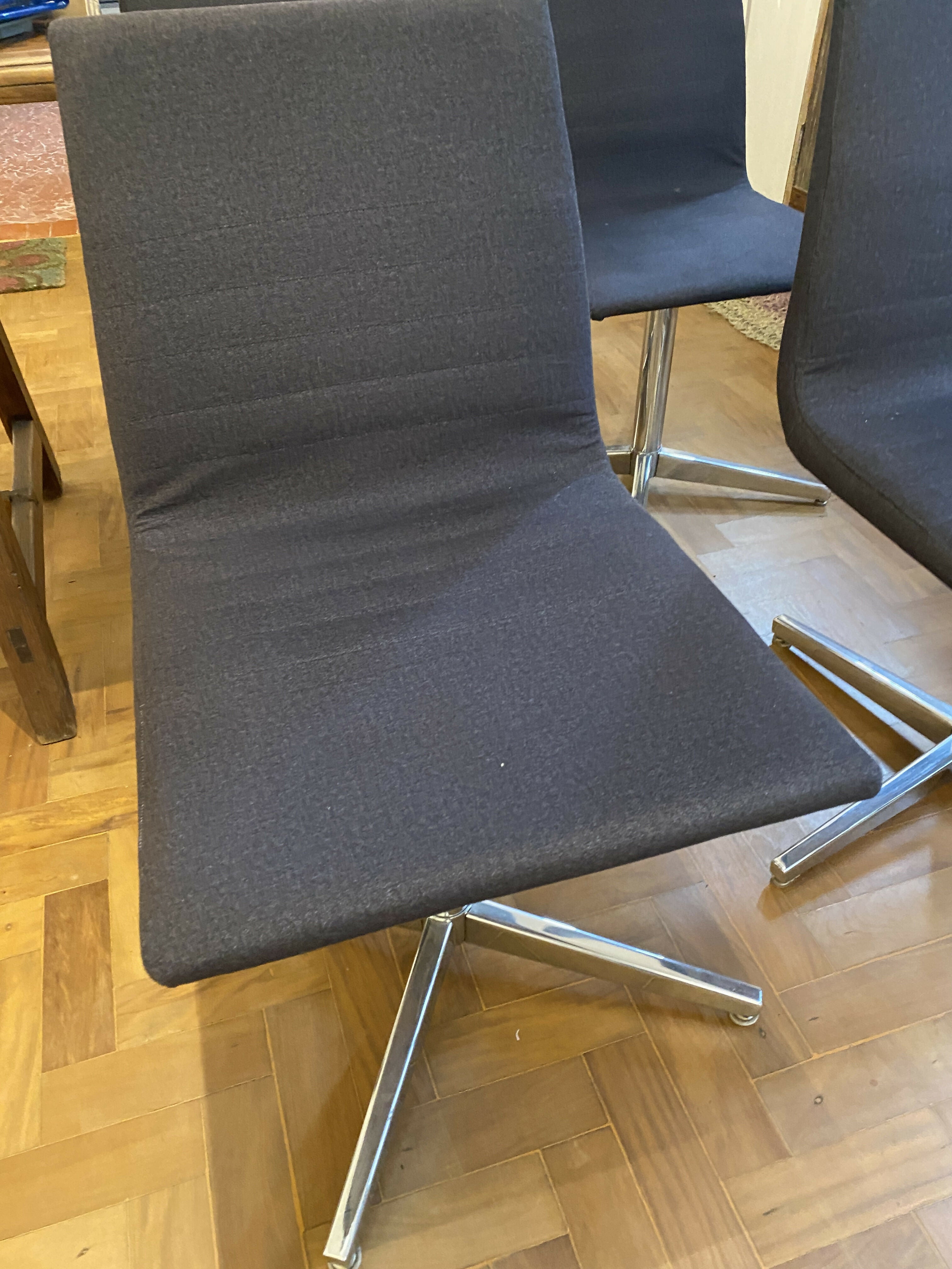 Quarteto de Cadeiras de jantar giratórias