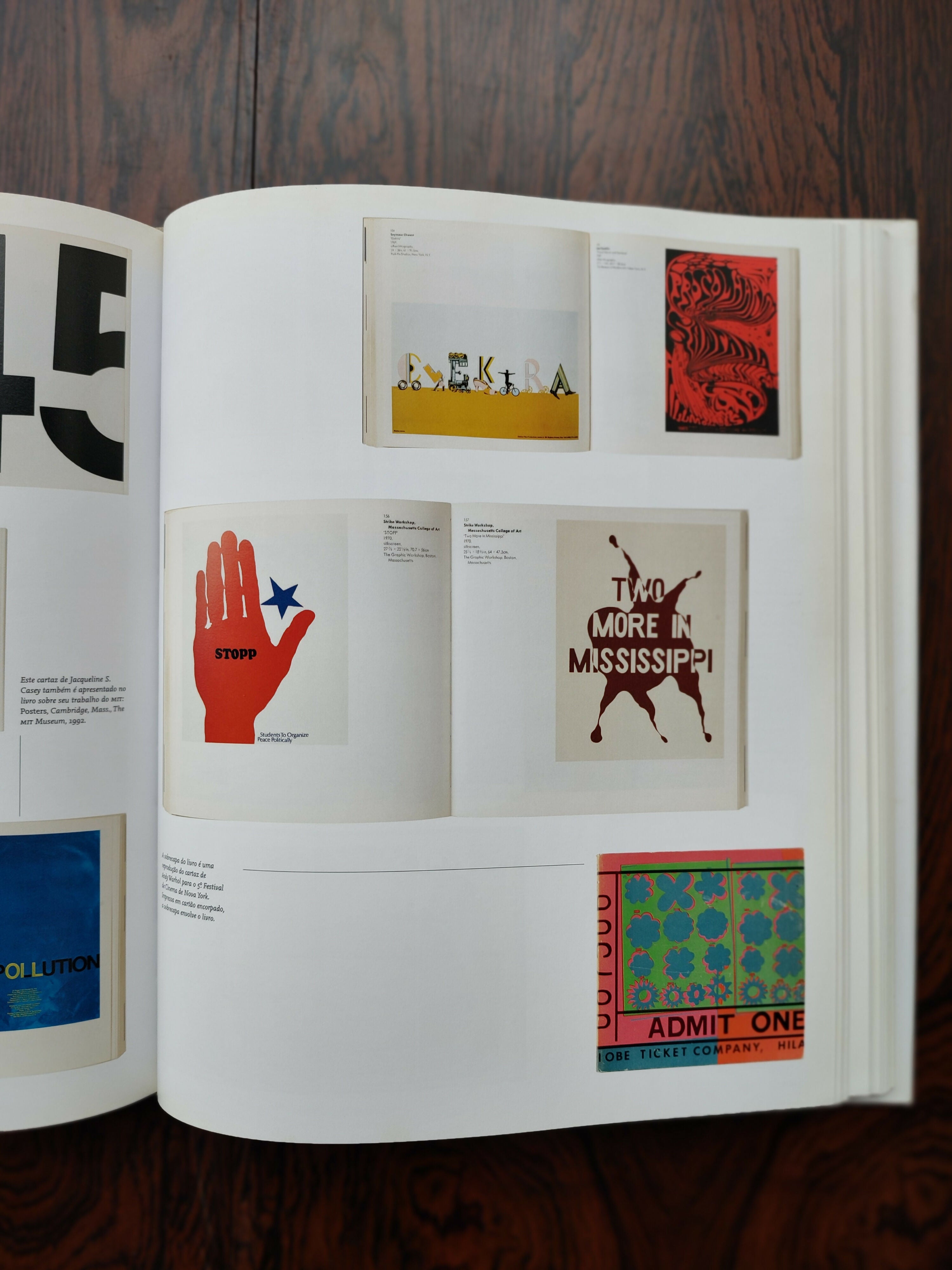 Livro &quot;Bibliográfico - 100 Livros Clássicos sobre Design Gráfico&quot; de Jason Godfrey -
