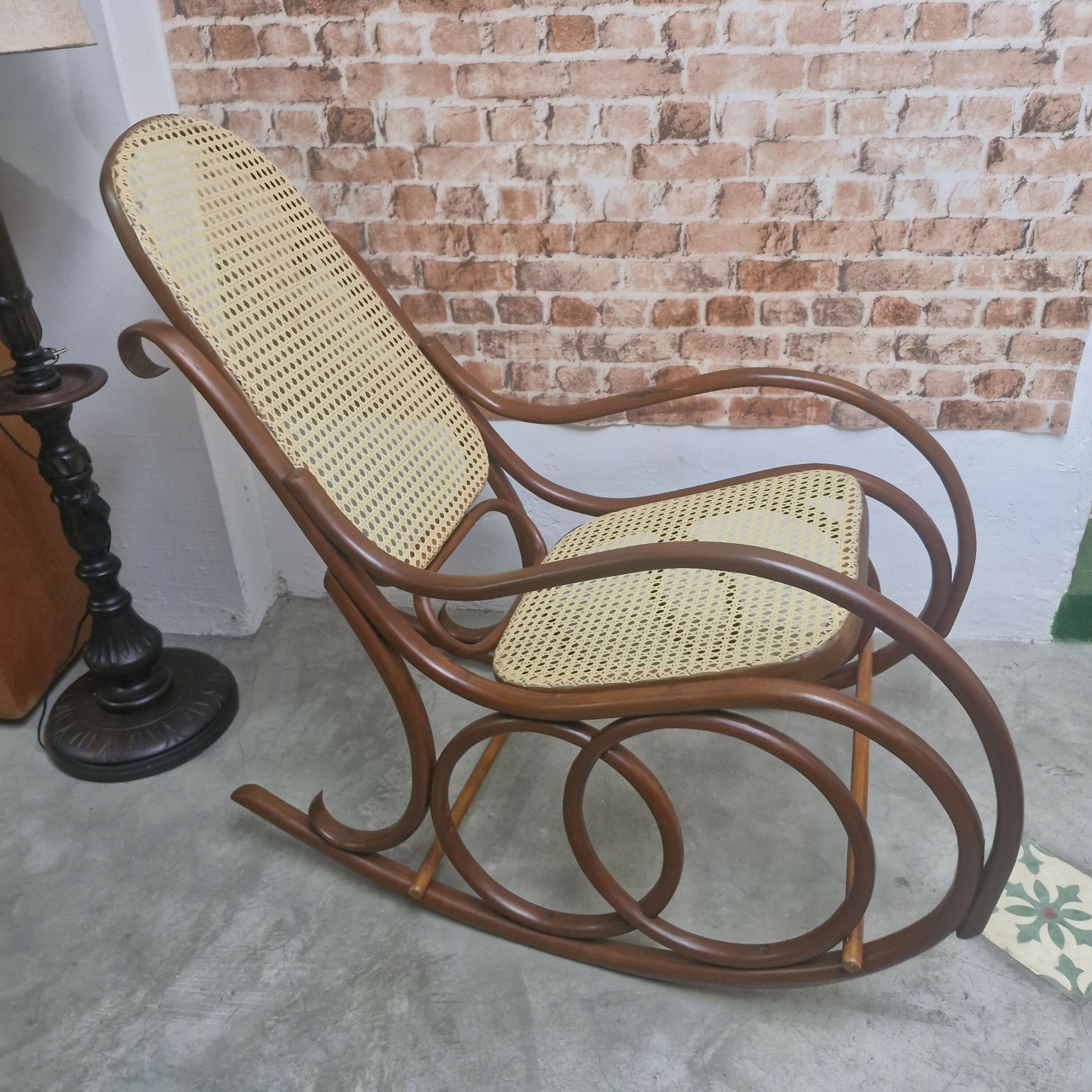 Cadeira de balanço Thonart