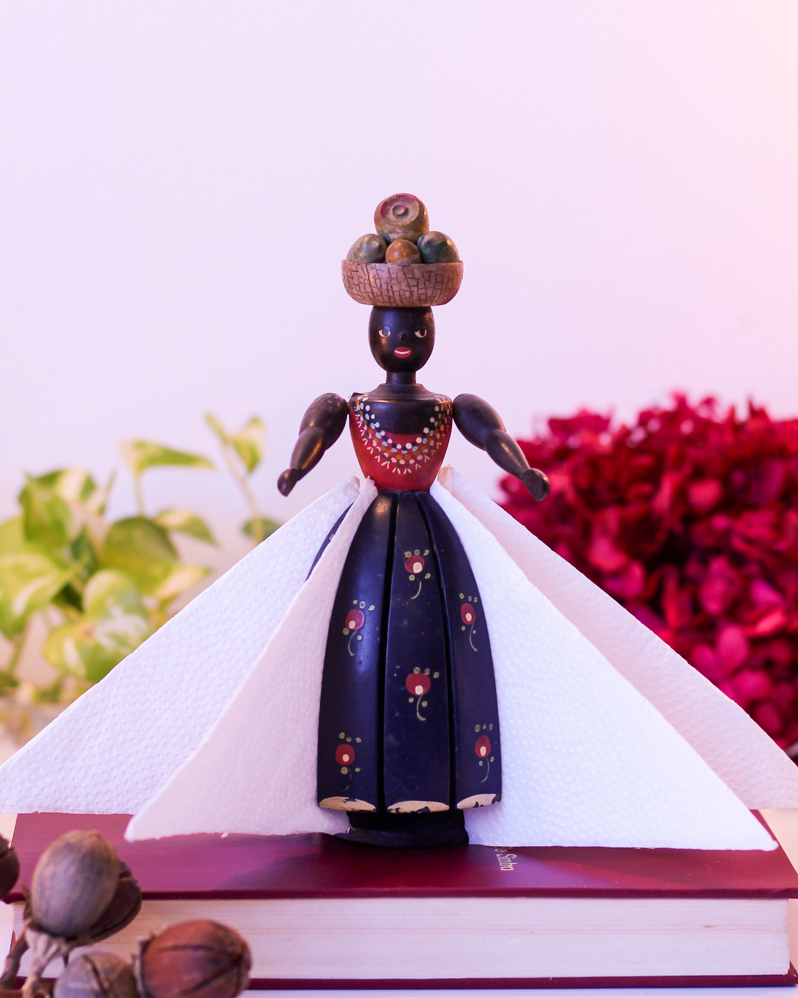 Porta-guardanapos em madeira pintada à mão