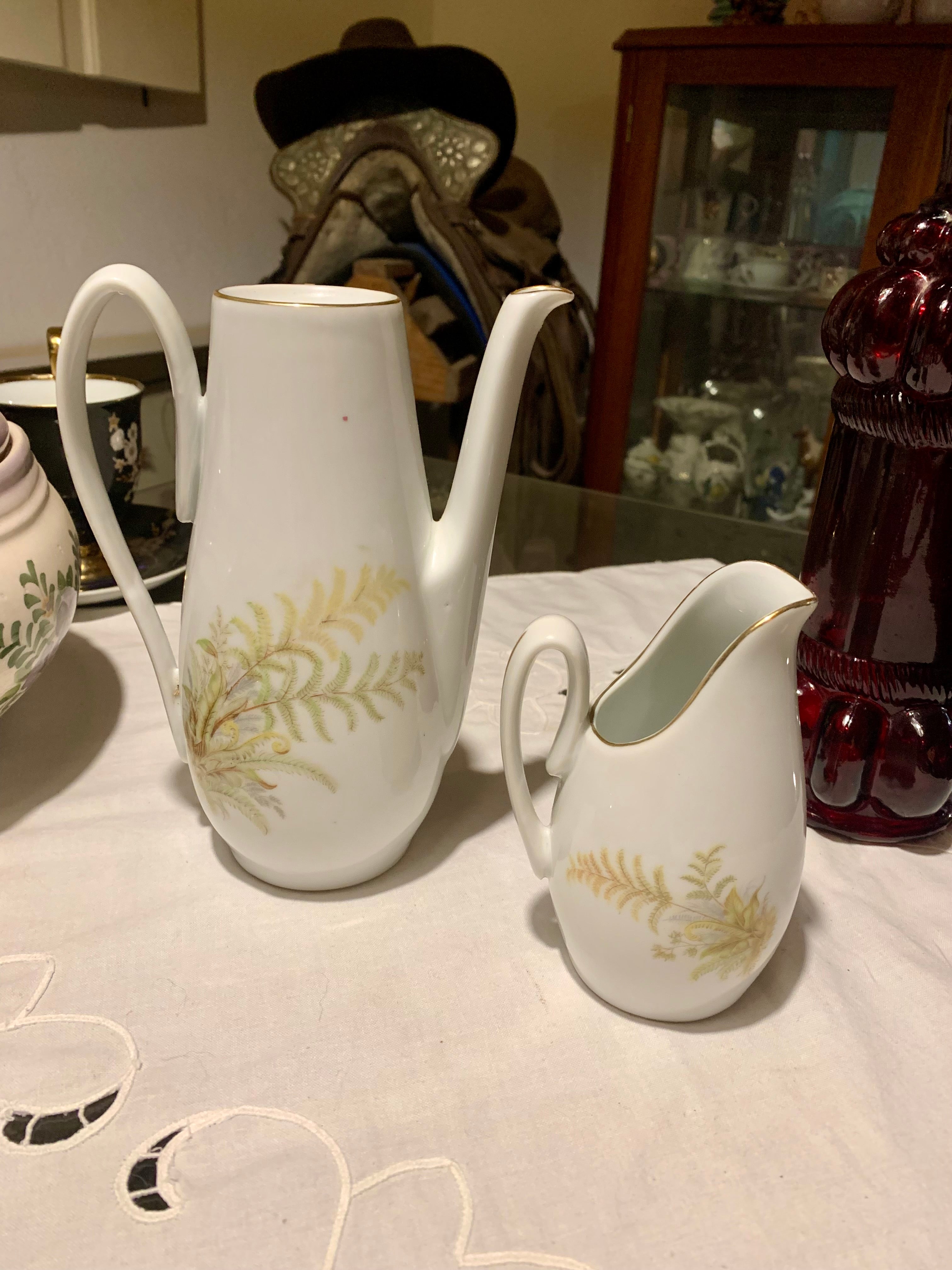 Lindo e raro conjunto porcelana Real com samambaias