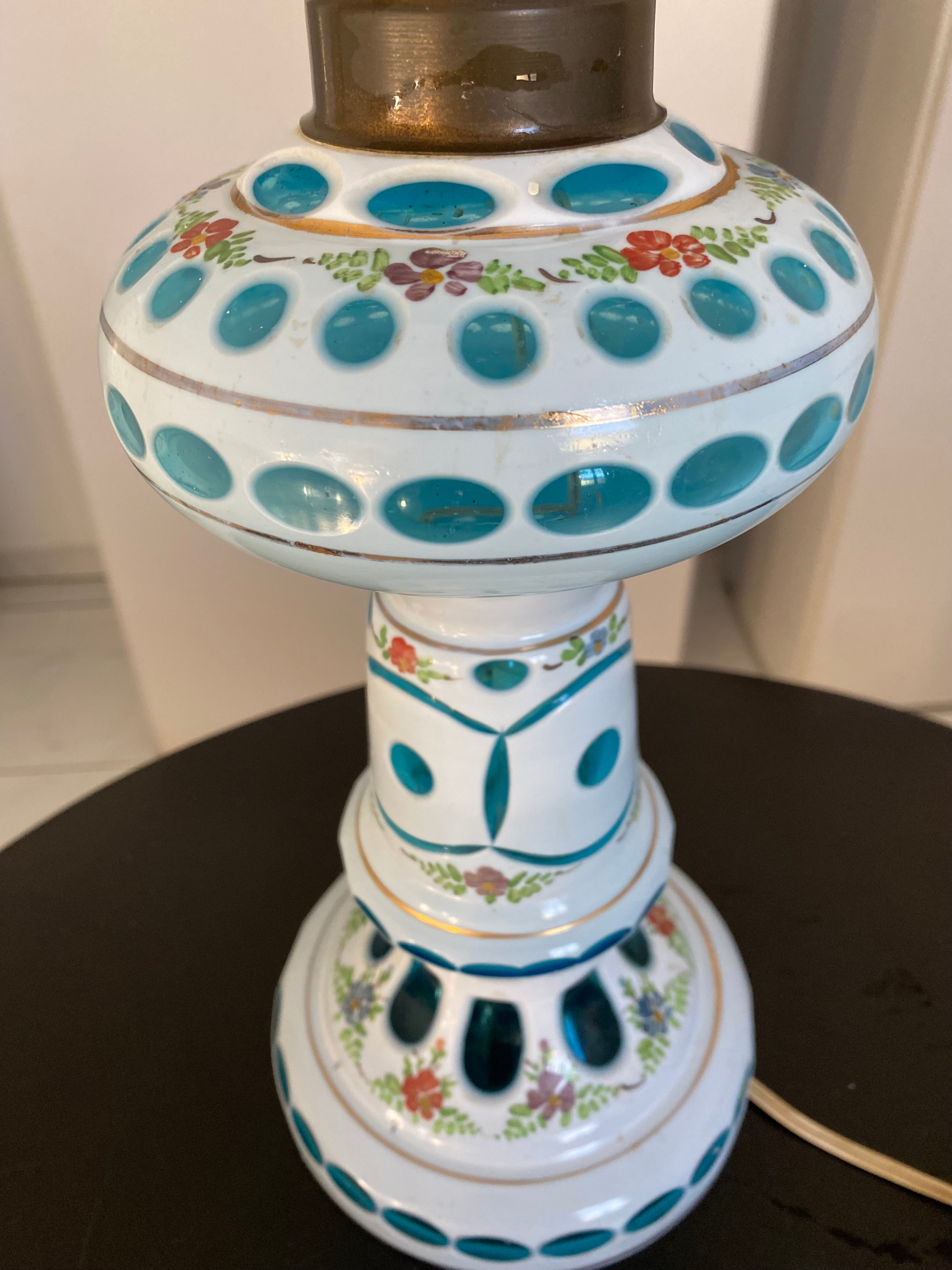 Luminária / Abajur Antigo Maravilhoso com pintura floral e detalhes em azul 