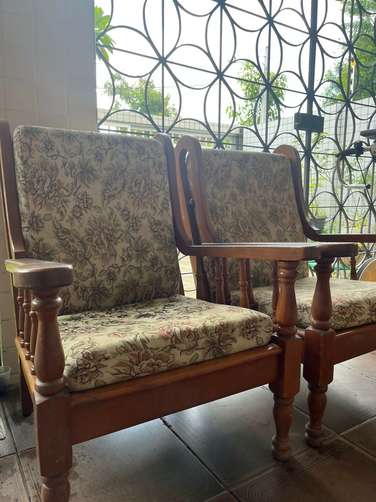 Par de Poltronas coloniais