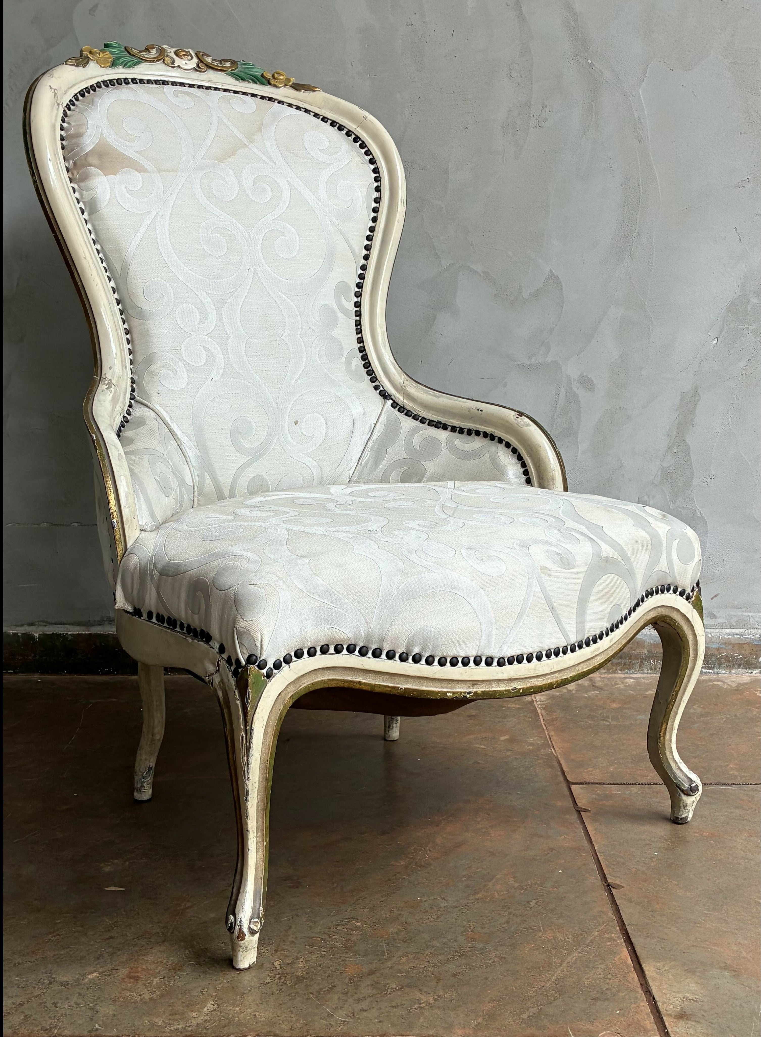 Poltrona Vitoriana Estilo Clássico