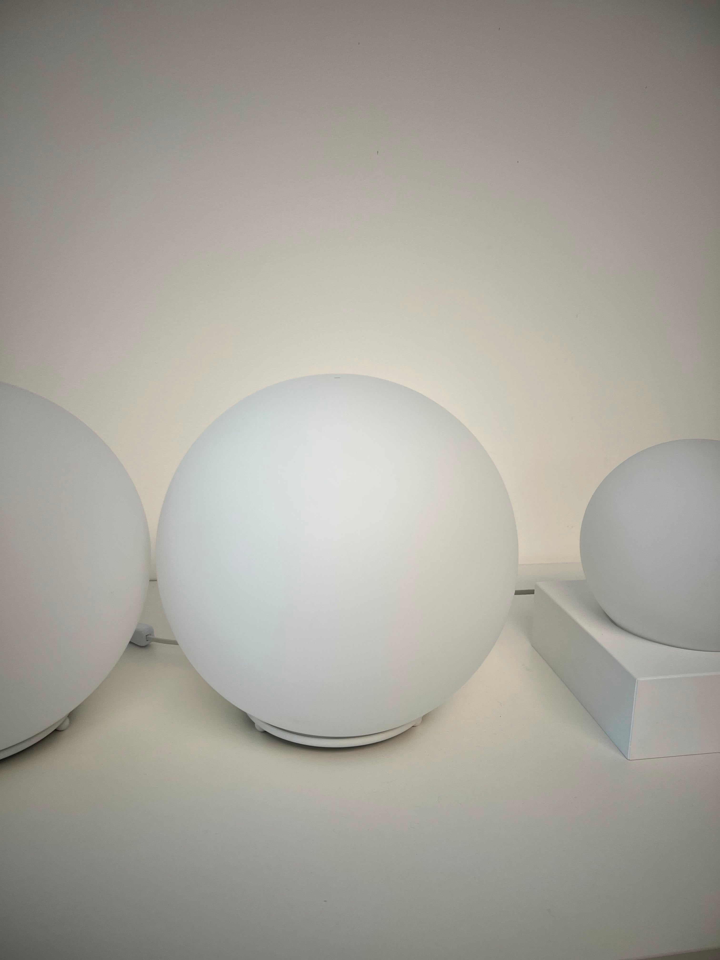 LUMINARIA DE MESA GOLDENART M755-30 GLOBO 30X30X30