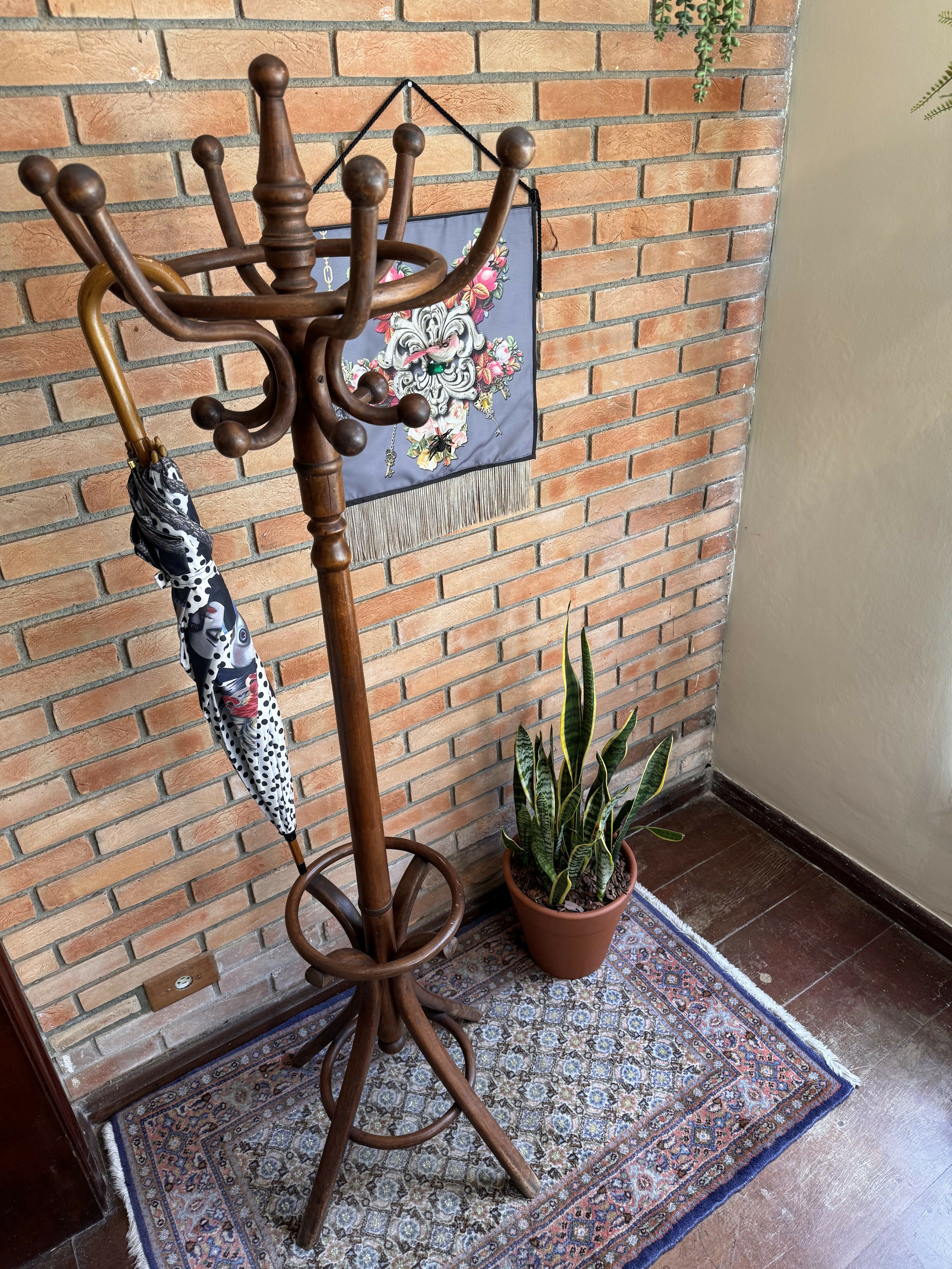 Michael Thonet 1859 Raríssimo cabideiro austríaco