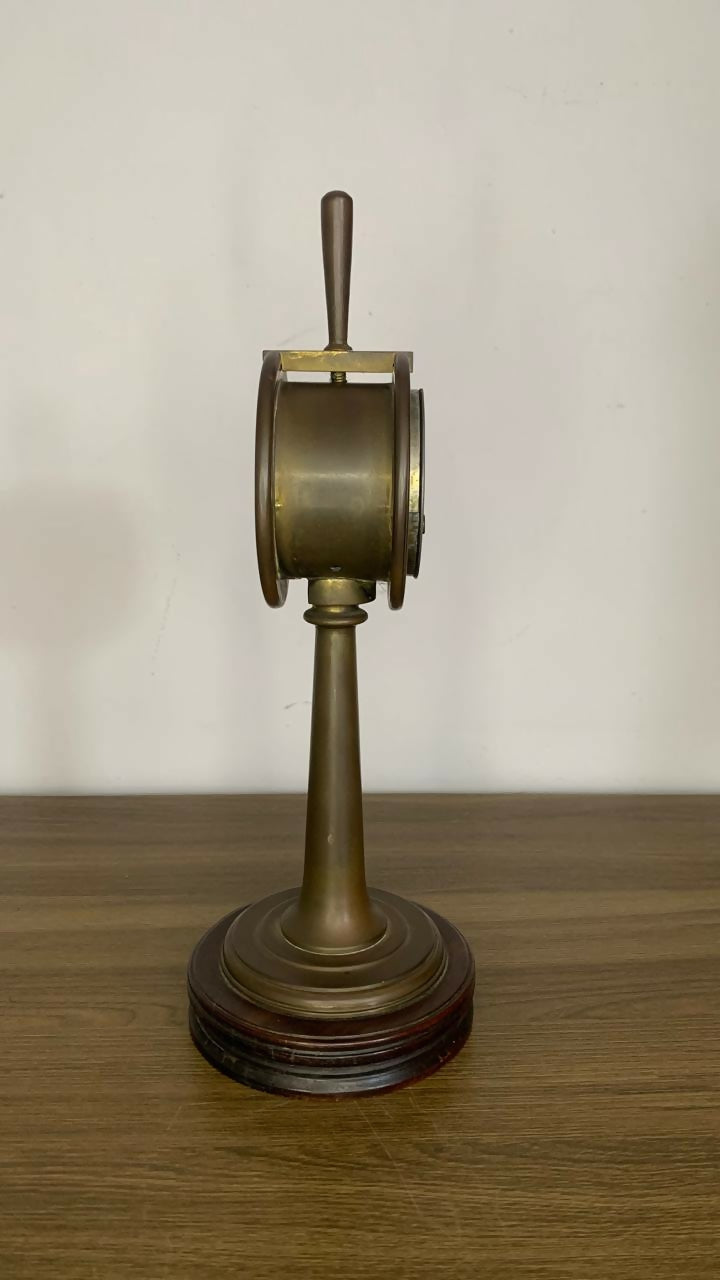 Relógio de mesa estilo naval