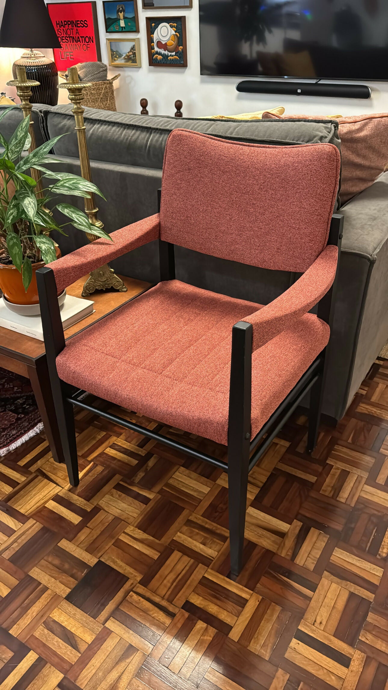 Poltrona Cimo (valor unitário - 2 peças disponíveis)