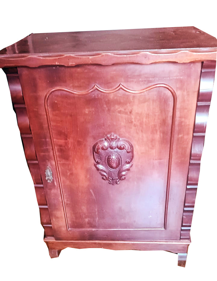Sapateira de madeira