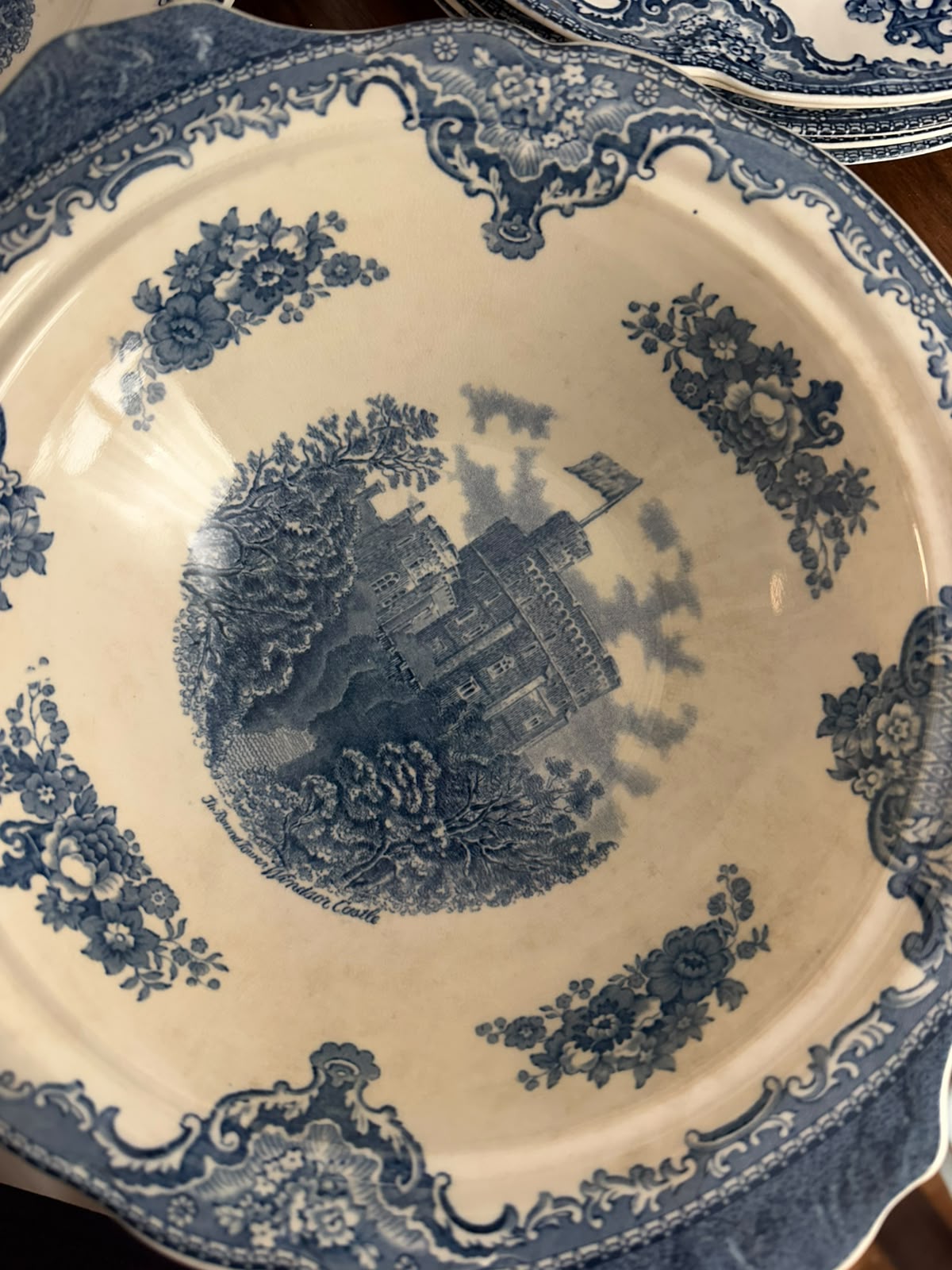 Aparelho de Jantar Old Britain Castles Johnson Bros em azul 