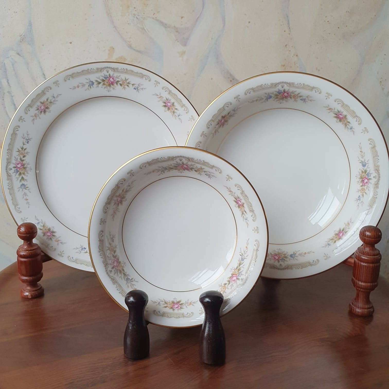 Conjunto para sobremesa 26 peças em porcelana japonesa, modelo Nittoroyal Ivory da RC Japan - Delicadíssimo e impecável