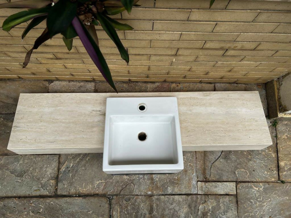 Bancada em Travertino Navona Polido