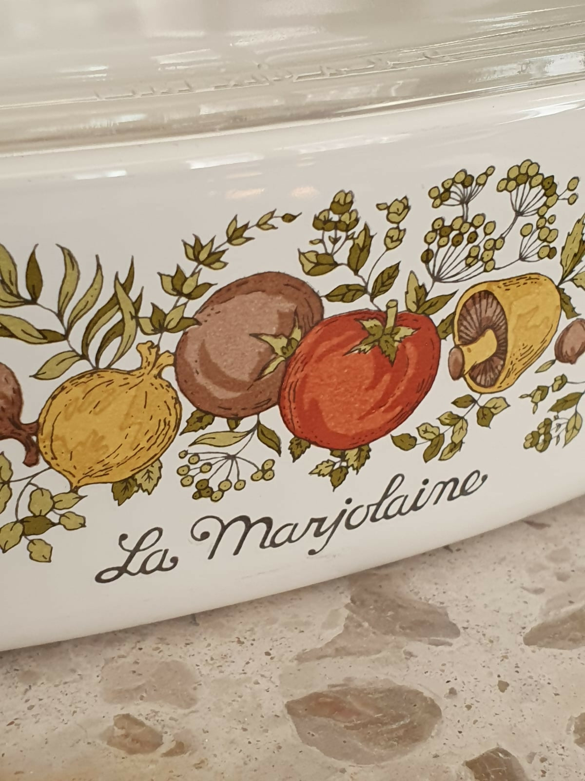 Refratário vintage Pyrex americano Corning Ware, em porcelana de alto desempenho e tampa de vidro. Impecável!