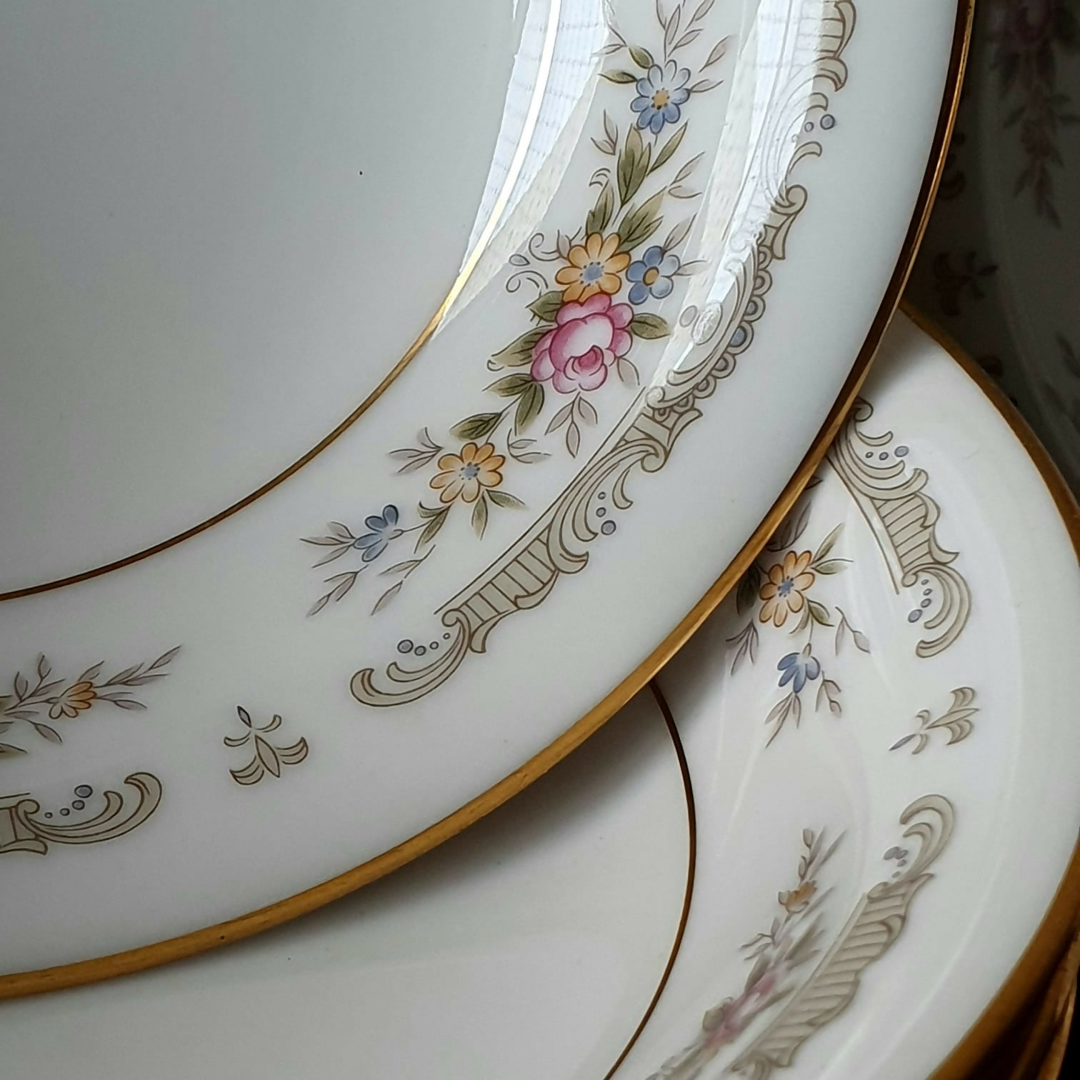 Conjunto para sobremesa 26 peças em porcelana japonesa, modelo Nittoroyal Ivory da RC Japan - Delicadíssimo e impecável