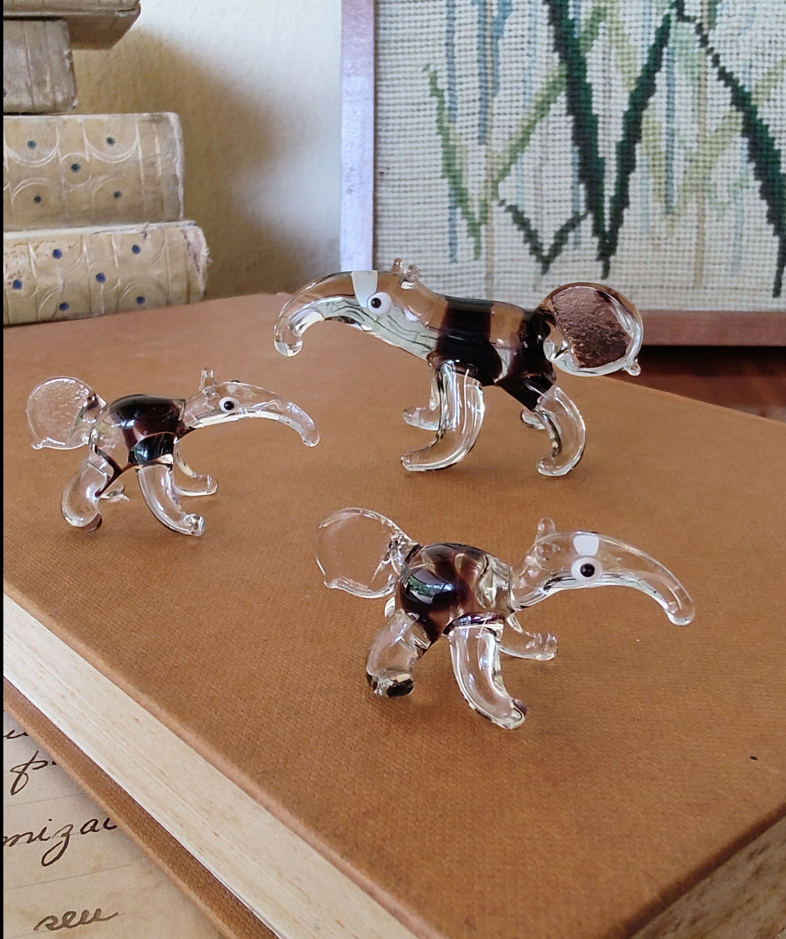 Trio de Miniaturas de Tamanduás modeladas em Murano