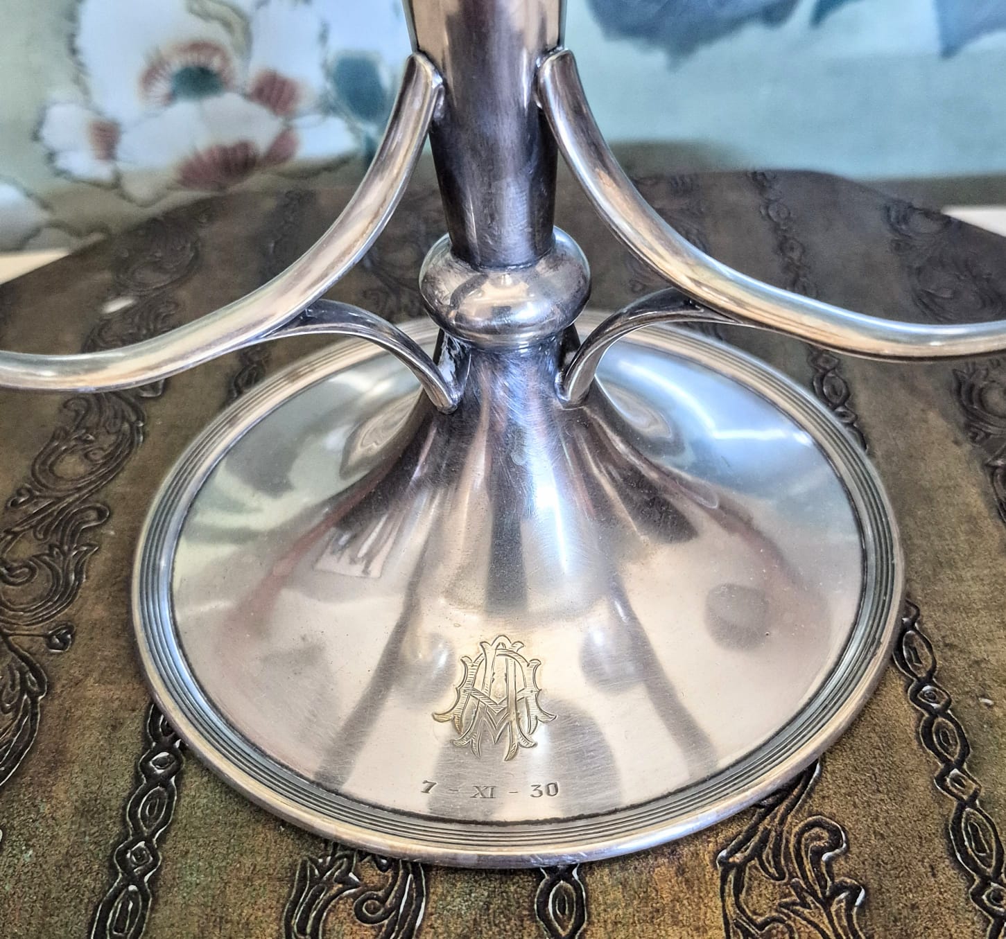  Incrível vaso epergne antigo em metal espessurado à prata inglesa Mappin &amp; Webb.