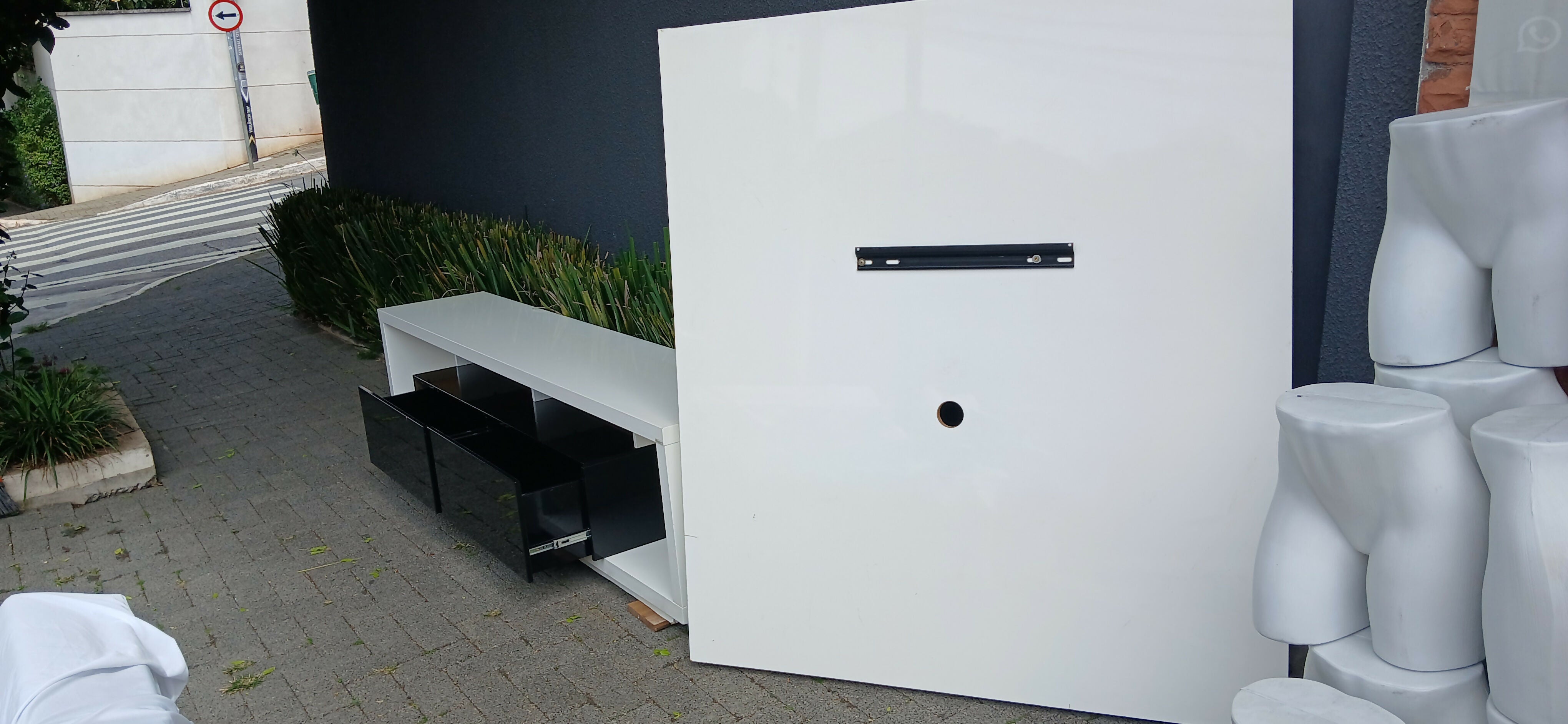 Rack e Painel Laqueados