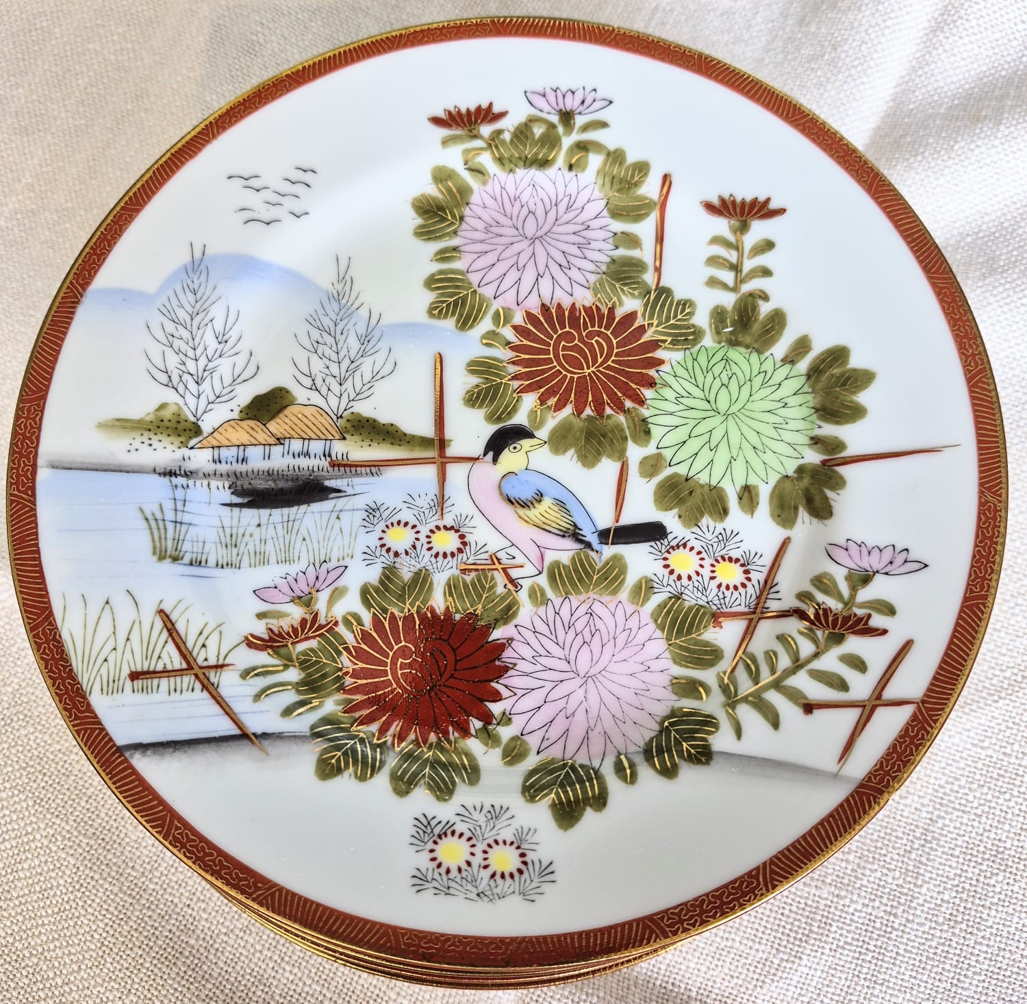 Conjunto de 6 pratos de sobremesa em porcelana japonesa Kutani,  da década de 30. Incríveis e perfeitos!