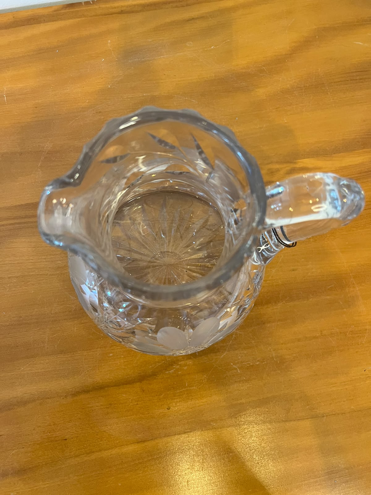 Jarra em Cristal Lapidado com Motivos Florais – 17 cm