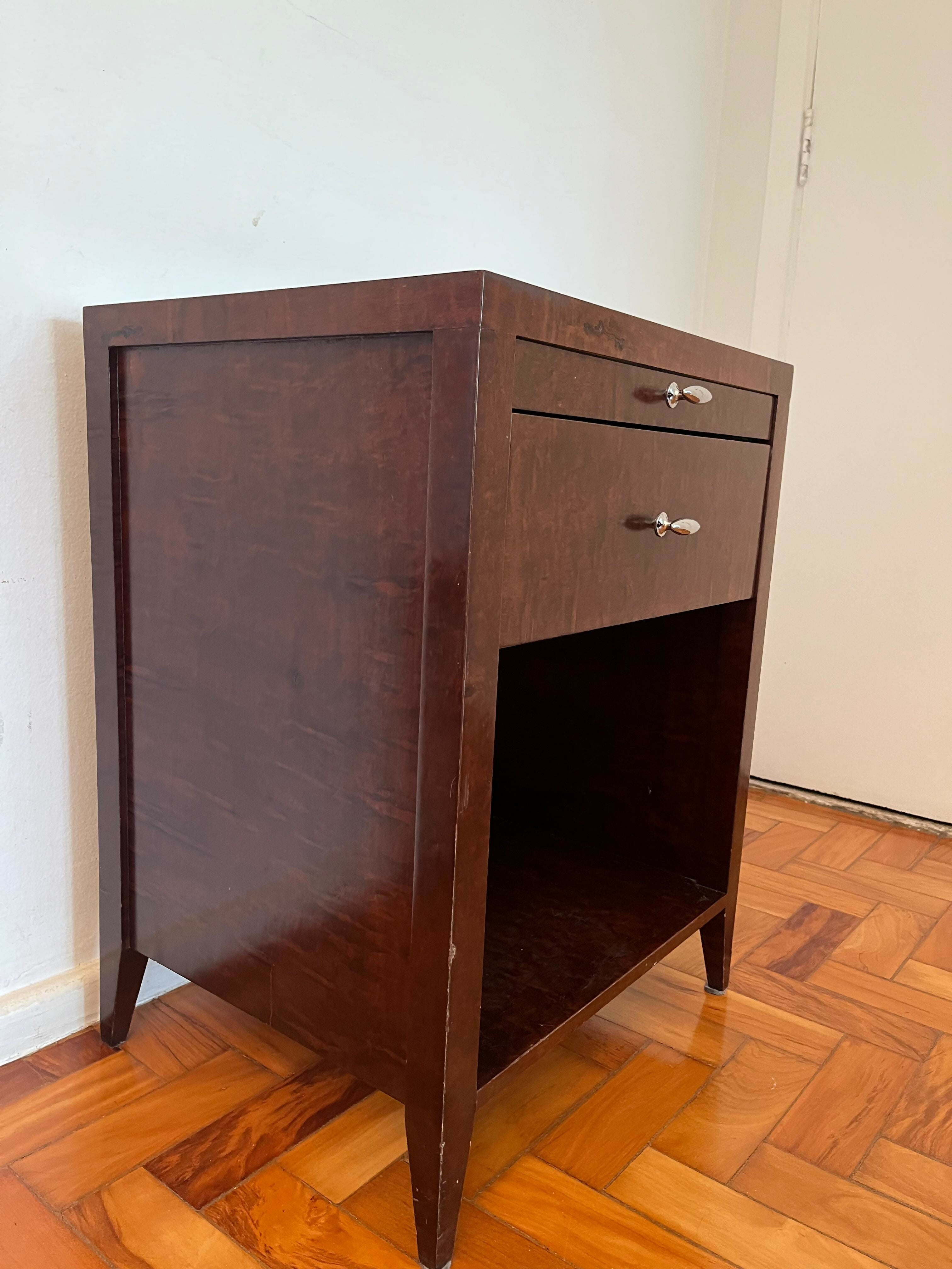 Móvel de Cabeceira em Rádica de Imbuia (L- 50cm)