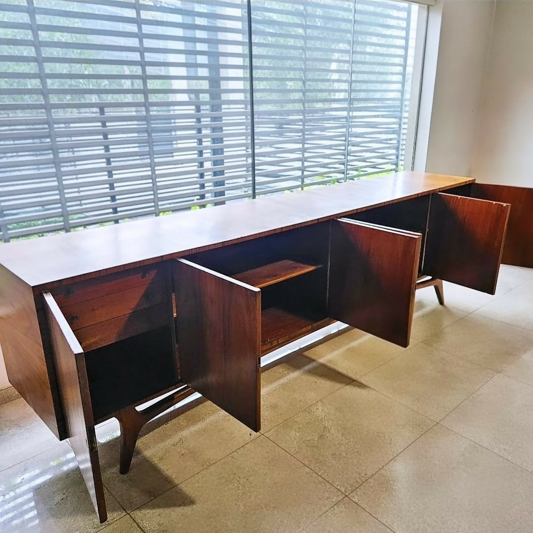 BUFFET GIUSEPPE SCAPINELLI ANOS 50